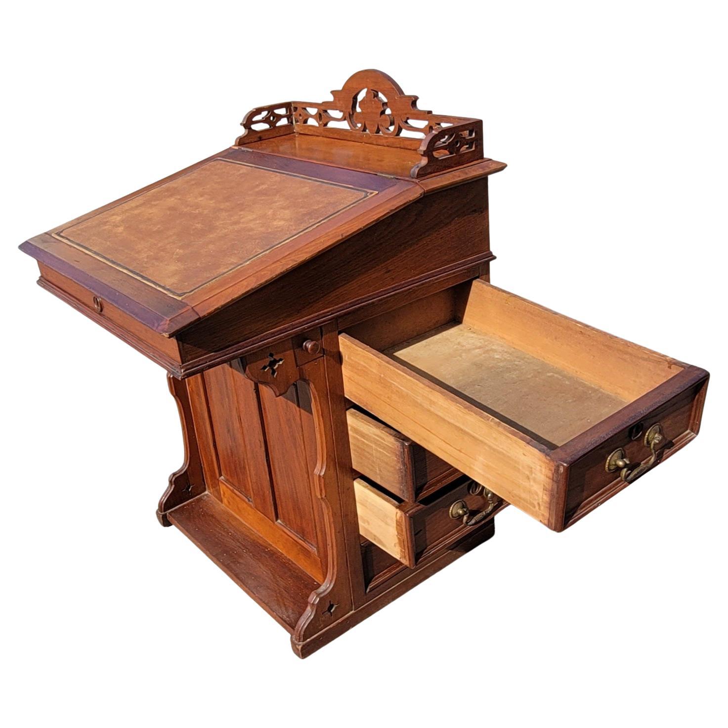20th Century 5-Drawer Mahogany Davenport Desk with Tooled Leather Top and Gallery For Sale