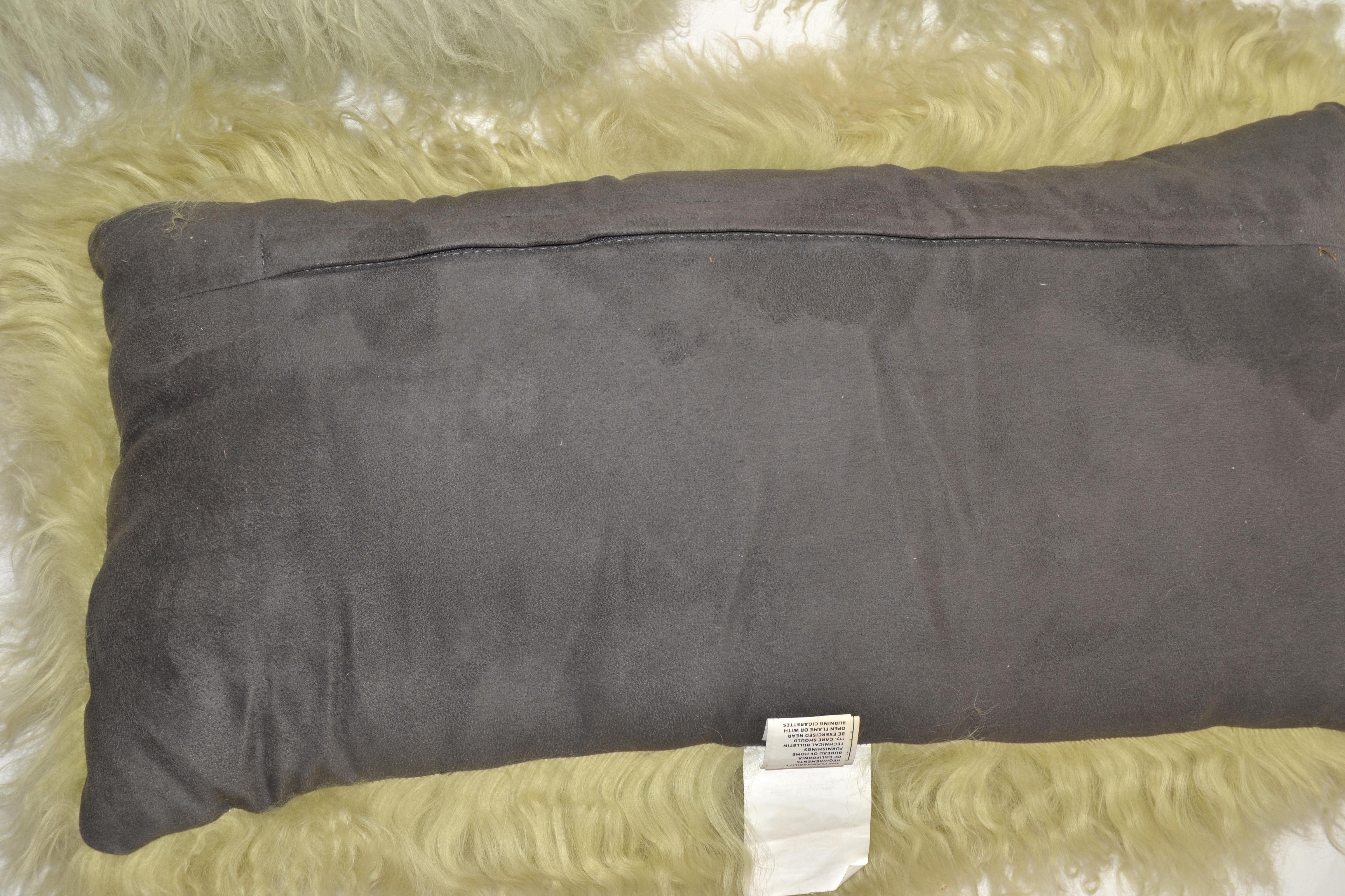 5 Fibre By Auskin Tibetan Sheepskin Natural Fiber Throws Pillows Green Blue Gray en vente 5