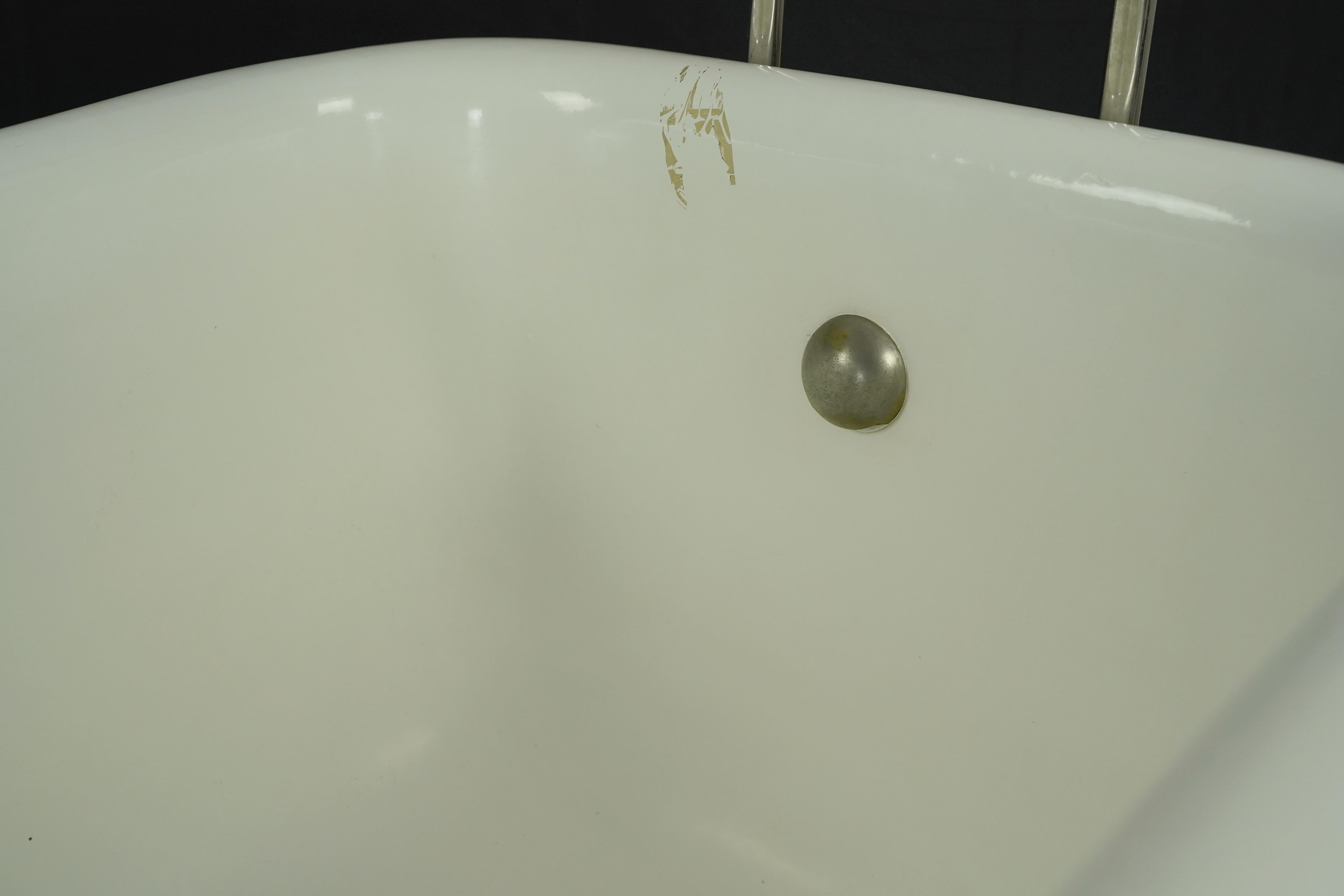 5 ft. Bañera de cerámica blanca en venta 4