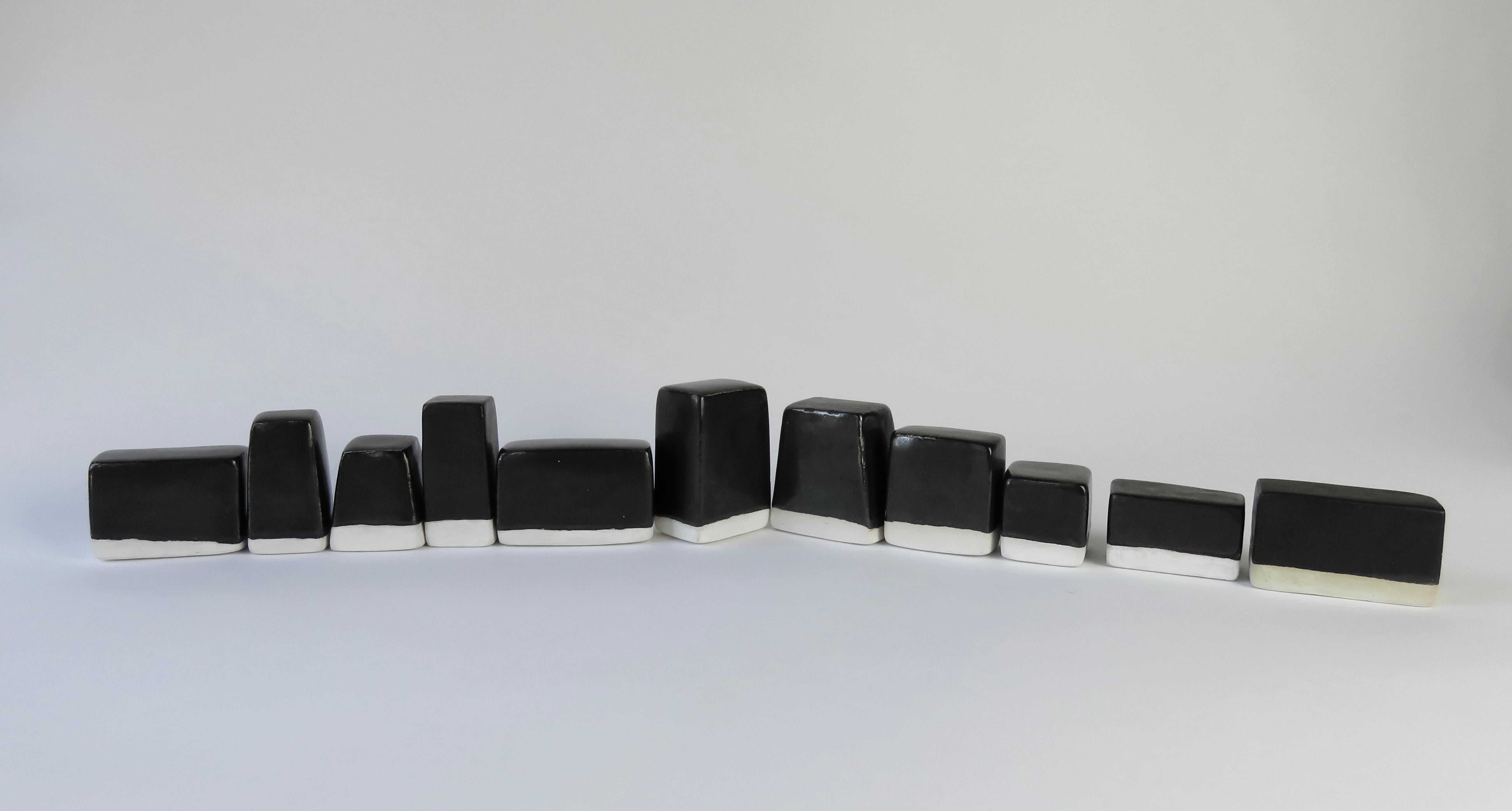 5 Glazed Black and White Stackable, Moveable Blocks In New Condition In New York, NY