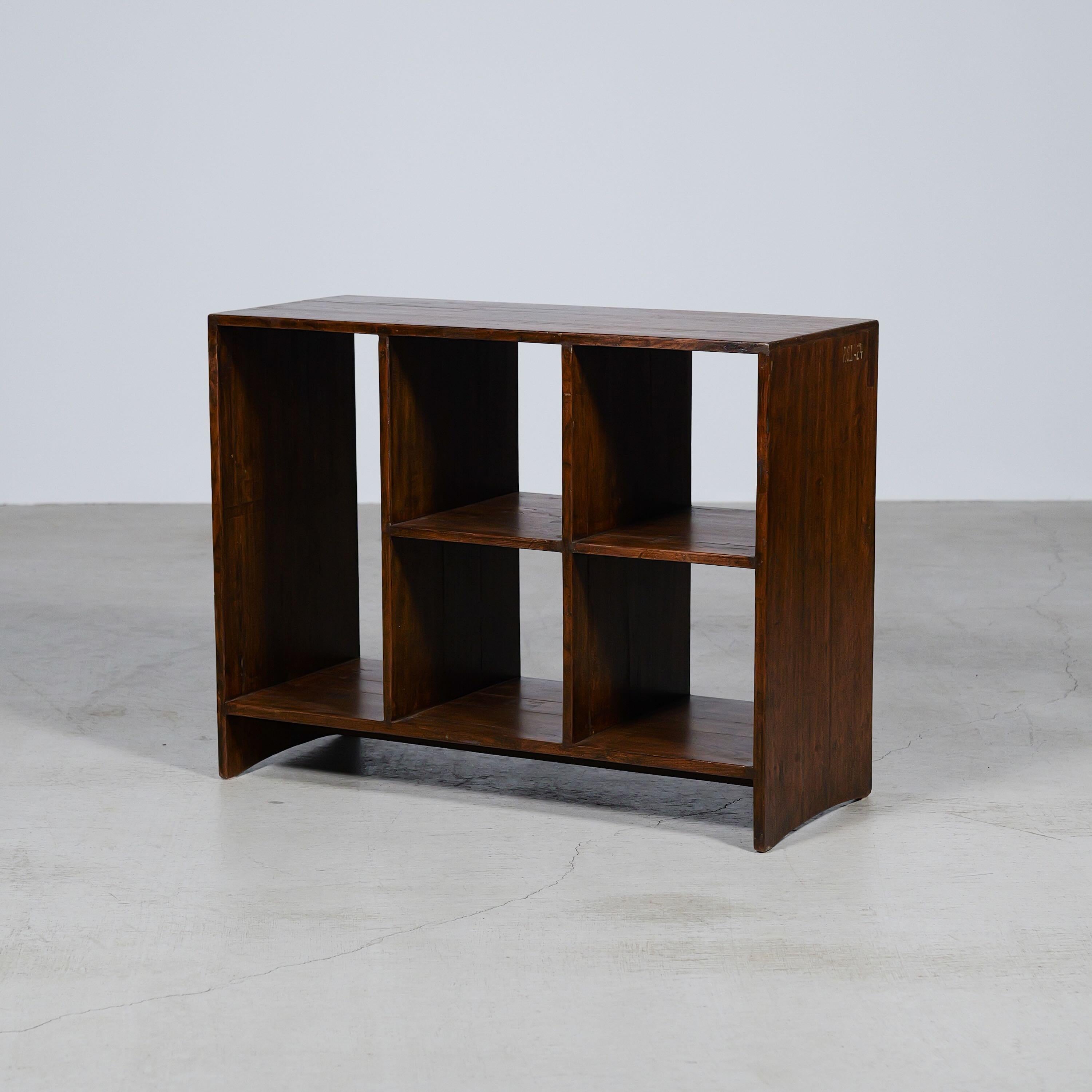 Indiano Scaffale a 5 fori di Pierre Jeanneret per Chandigarh, India, circa 1957-58 in vendita