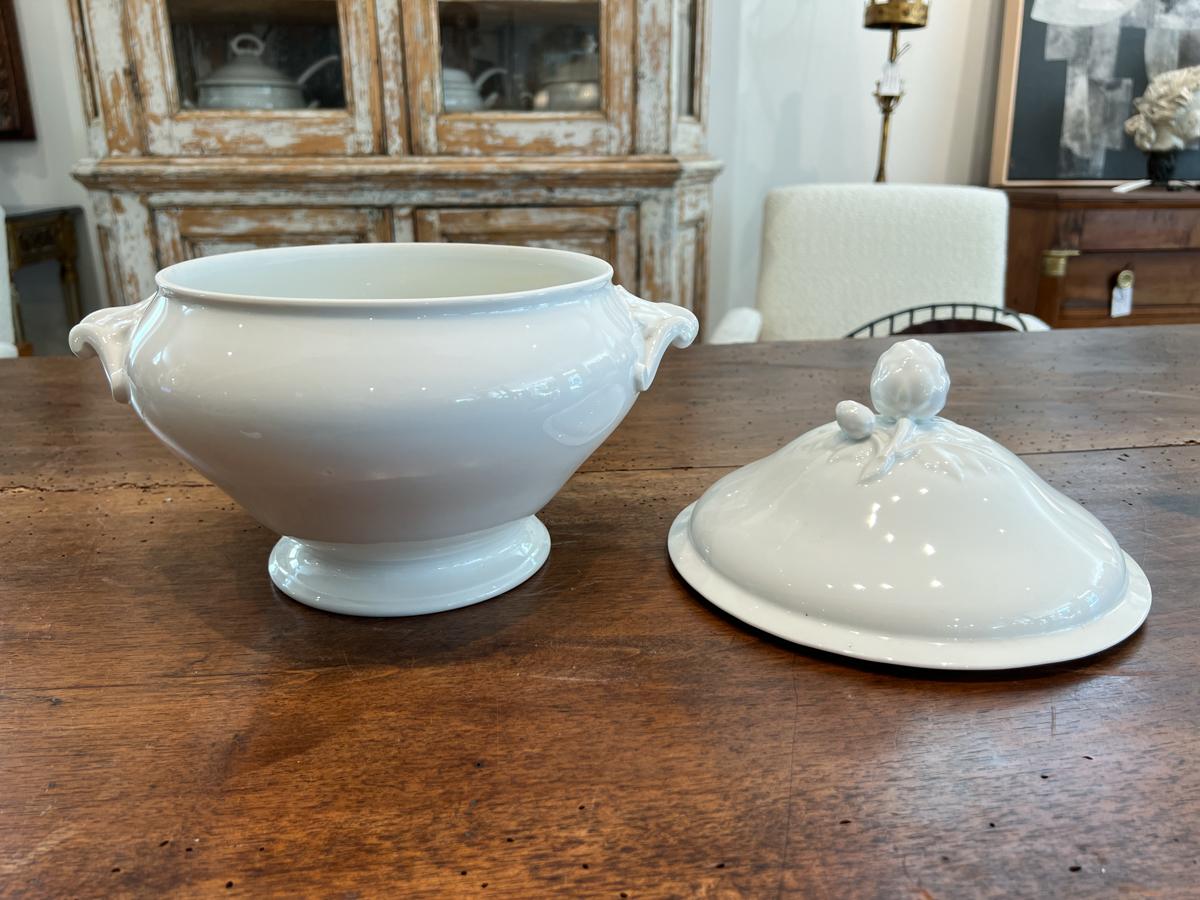 Terre de fer 5 soupières en pierre de fer avec couvercles en vente
