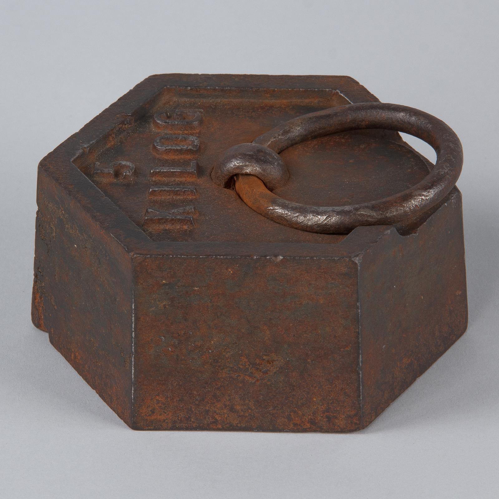 5 Kilogram Iron Scale Weight, France, Early 1900s 3