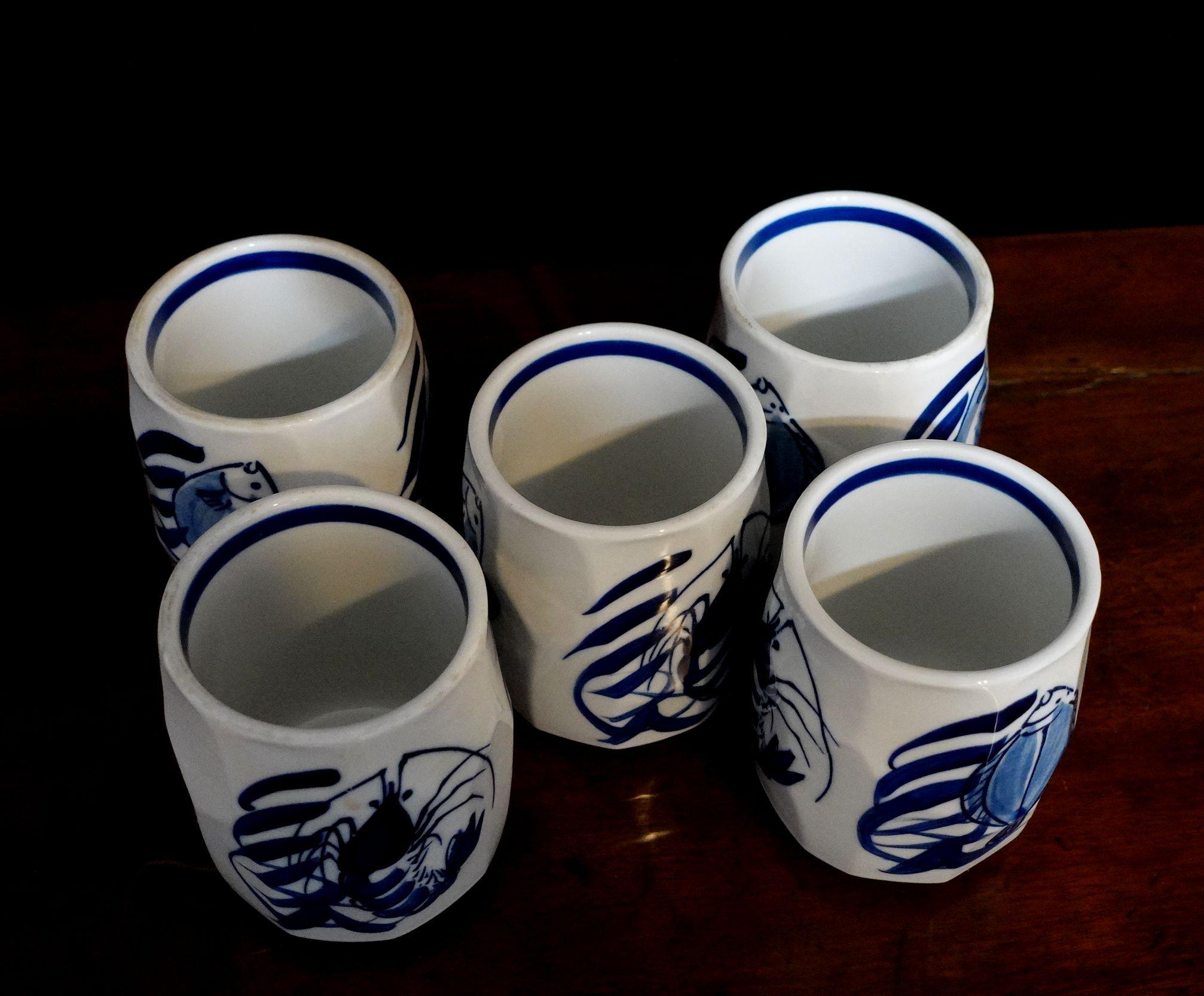 Stoneware 5 Large Japanese Blue and White Tea Cups of Mid-Century Studio Pottery For Sale