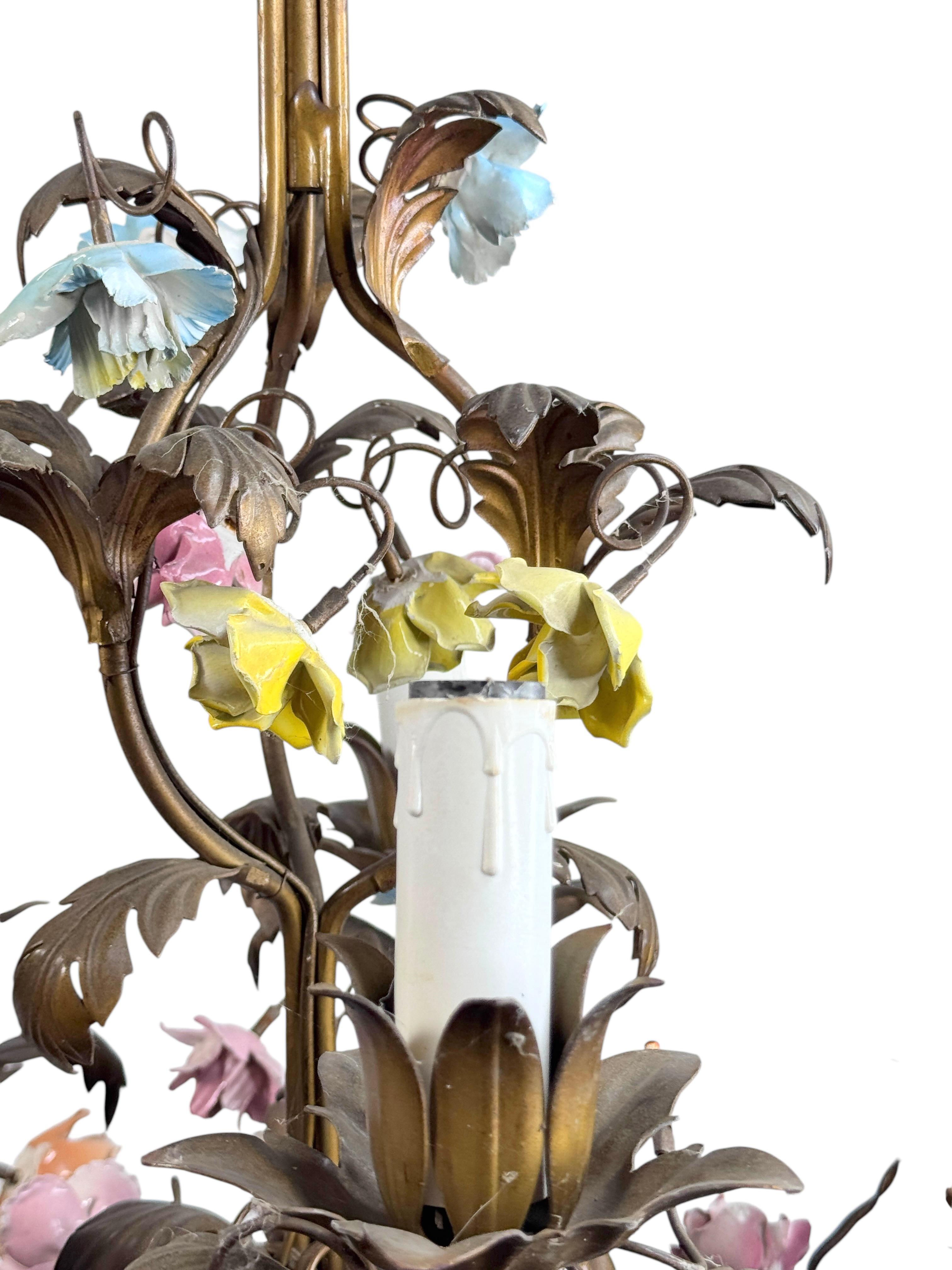 5 Light Italian Gilt, Ceramic Rose Flower Tole Chandelier Hollywood Regency 1940 For Sale 3