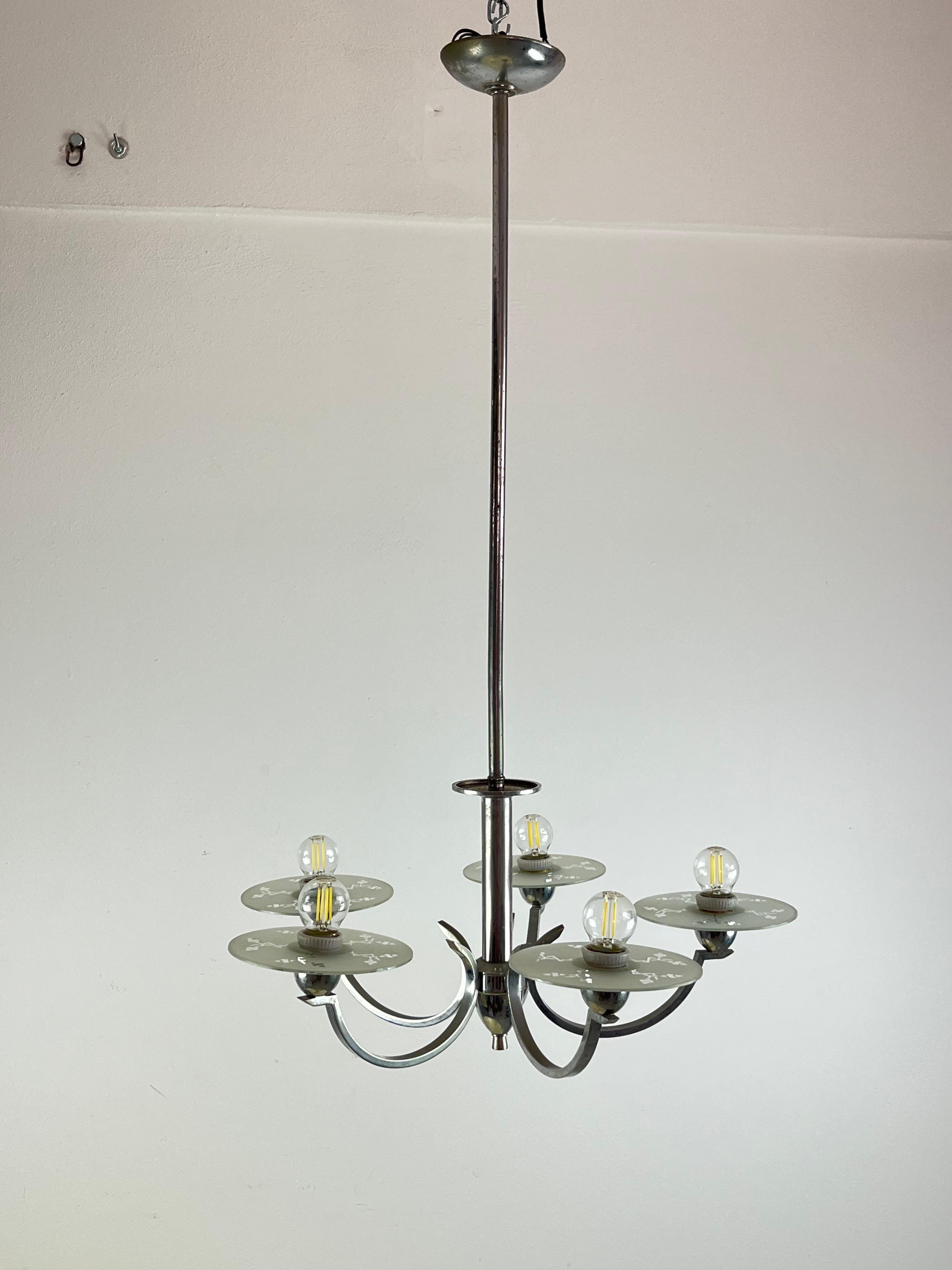 5-light metal and glass chandelier, Italy, 1940s
Found in a noble apartment. Intact glasses, small lesion on the stem.
Working.