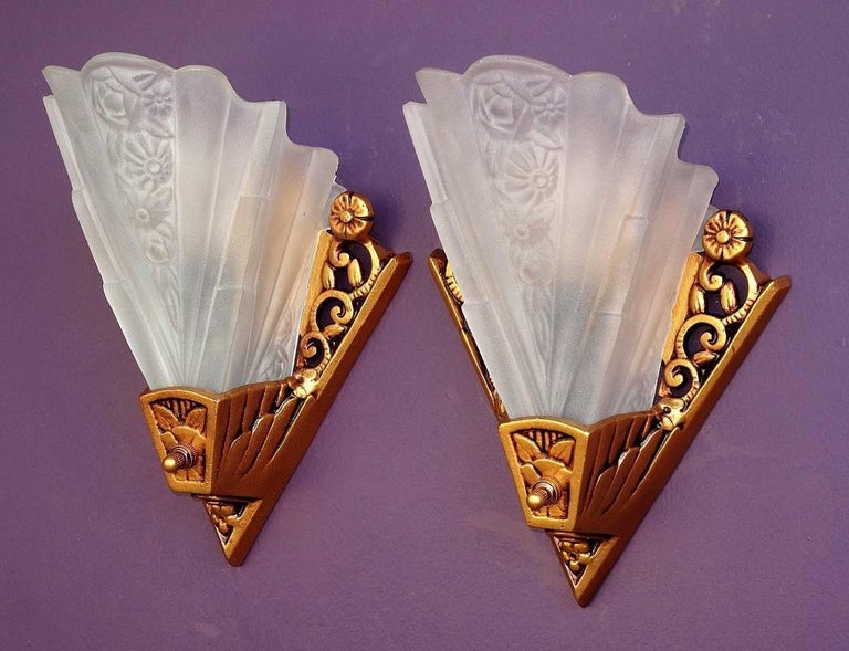 20th Century 5 Lightolier Art Deco Bungalow Wall Sconces with Vintage Slip Shades For Sale