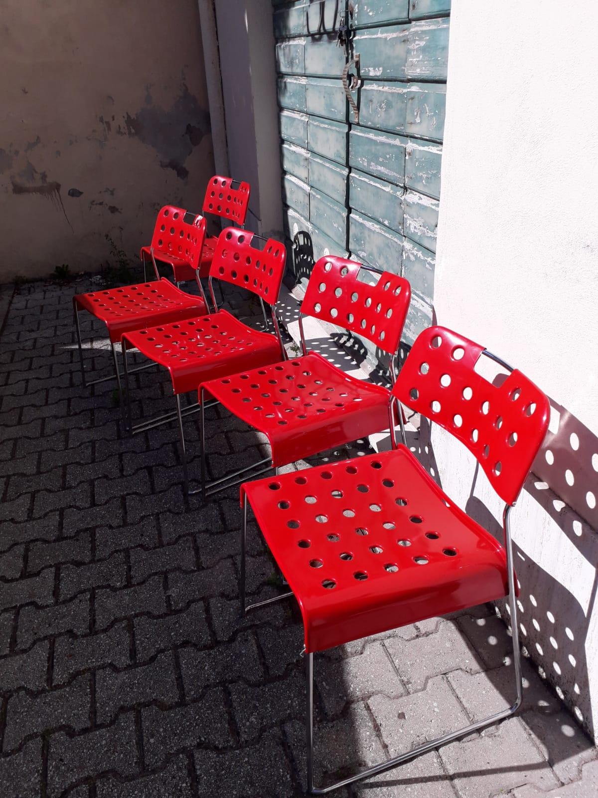 Italian 5 Omkstak Red Chairs by Redney Kinsman for Bieffeplast, 1960s For Sale