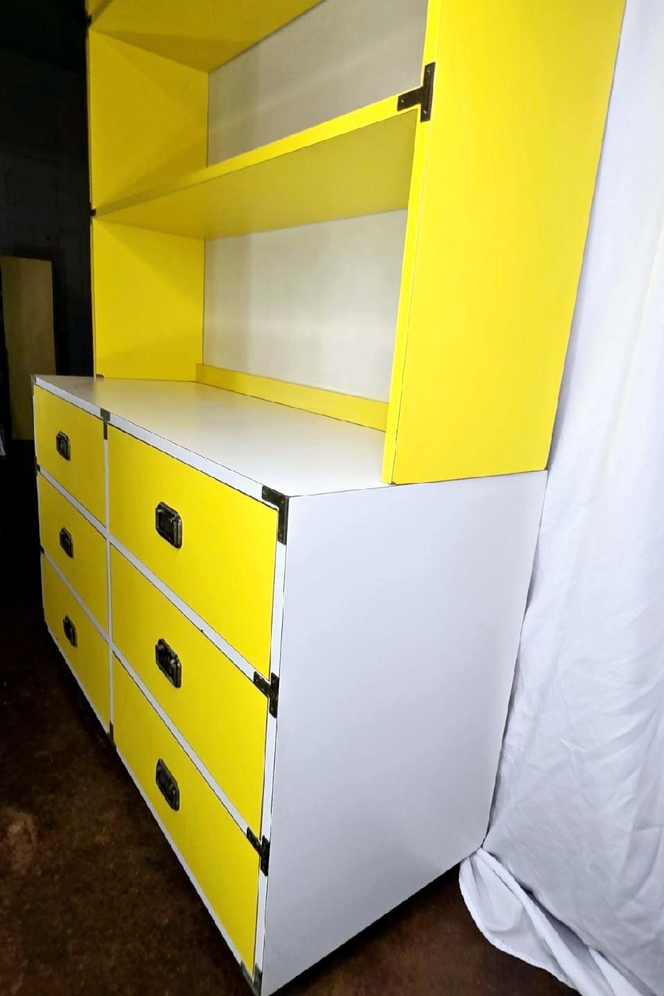Ensemble de campagne 5 pièces 1960 jaune Campaigner par Morris of California en vente 5