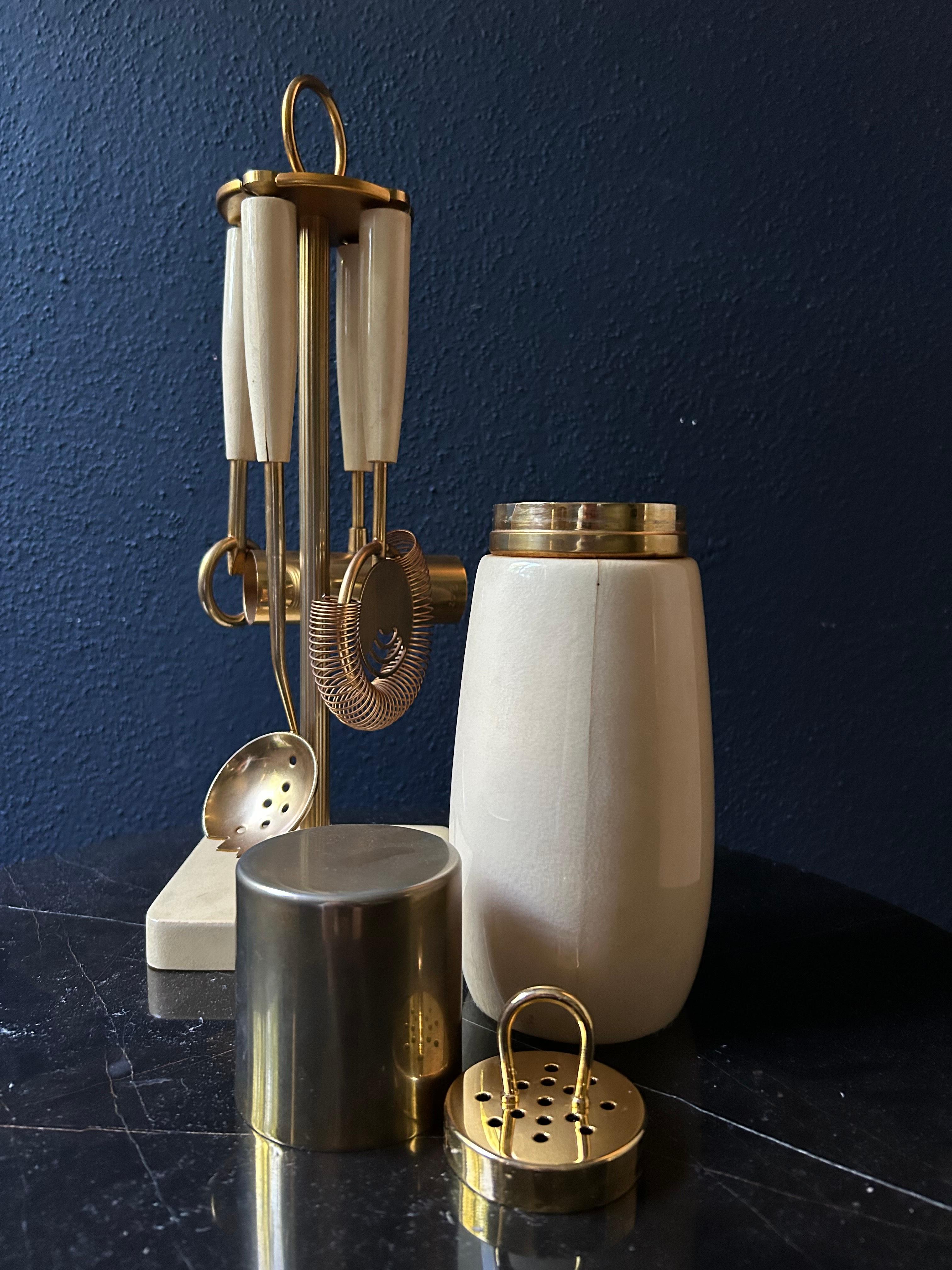 Italian 5 Piece Aldo Tura Barware Set in Pearl White, Italy, 1970s For Sale