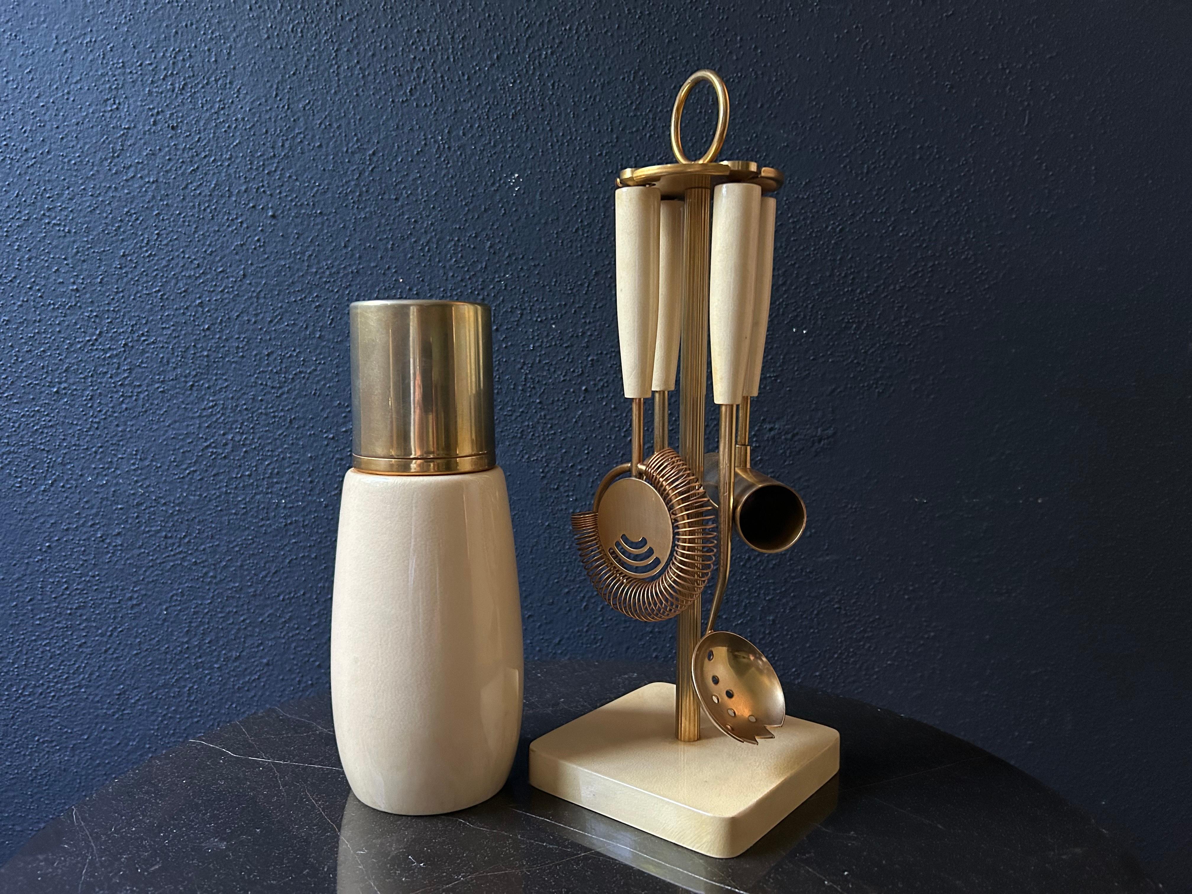 Late 20th Century 5 Piece Aldo Tura Barware Set in Pearl White, Italy, 1970s For Sale
