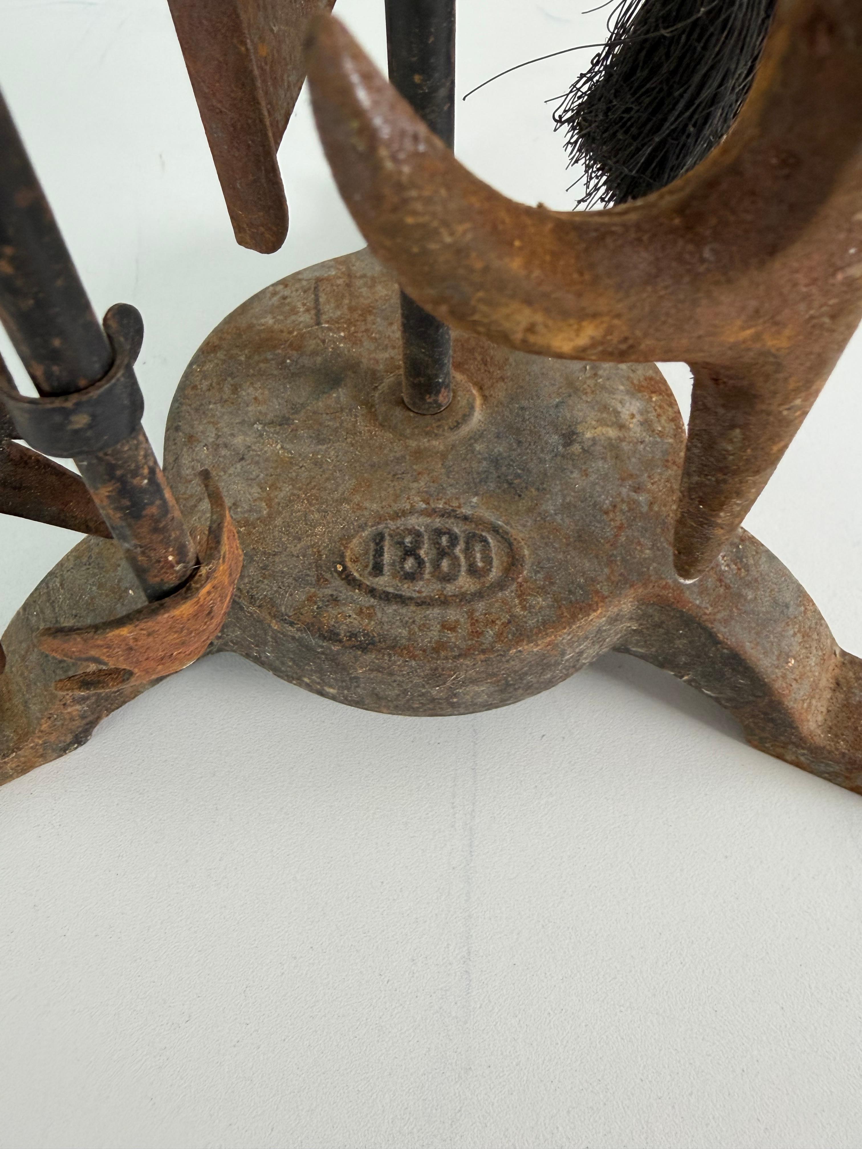 Ensemble de cheminées en laiton et en fer à 5 pièces, années 1960 Bon état - En vente à Palermo, IT