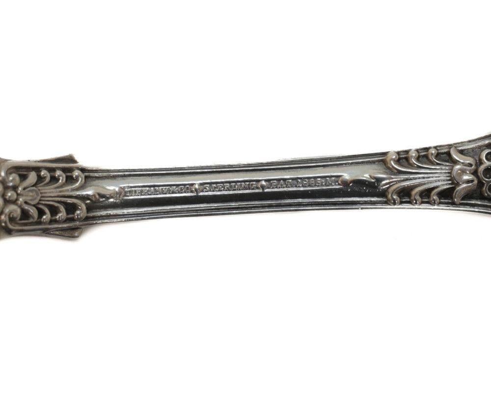 5-Piece Service for 12 Tiffany & Co. Sterling Silver Flatware in English King In Good Condition For Sale In Pasadena, CA