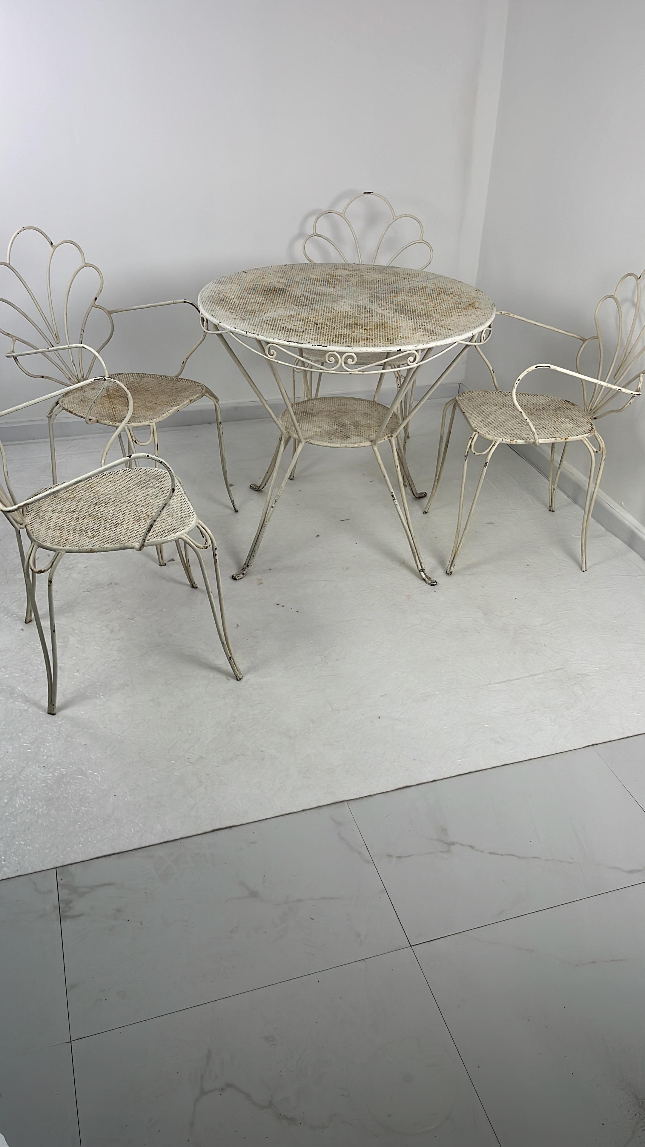 Set da giardino a 5 pezzi in ferro battuto, anni '60 in vendita 3