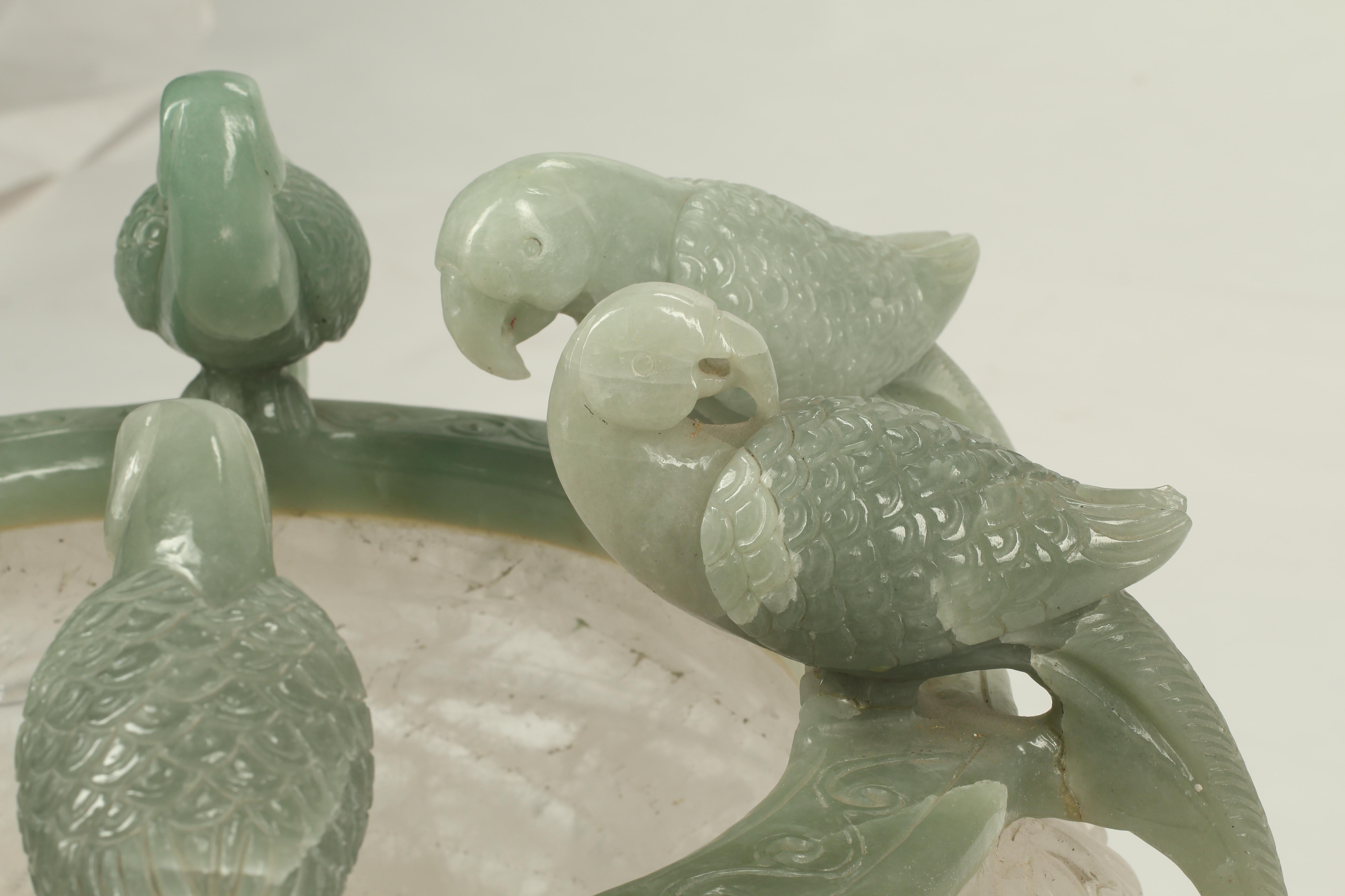 Urne en cristal de roche et jaspe vert, 20e siècle continental Bon état - En vente à El Monte, CA