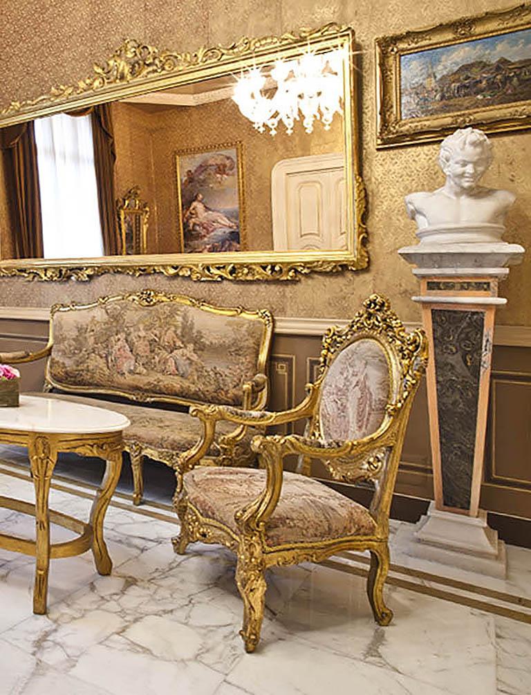 Romantic 5 rolls of Gold on Bronze Zuber wallpaper