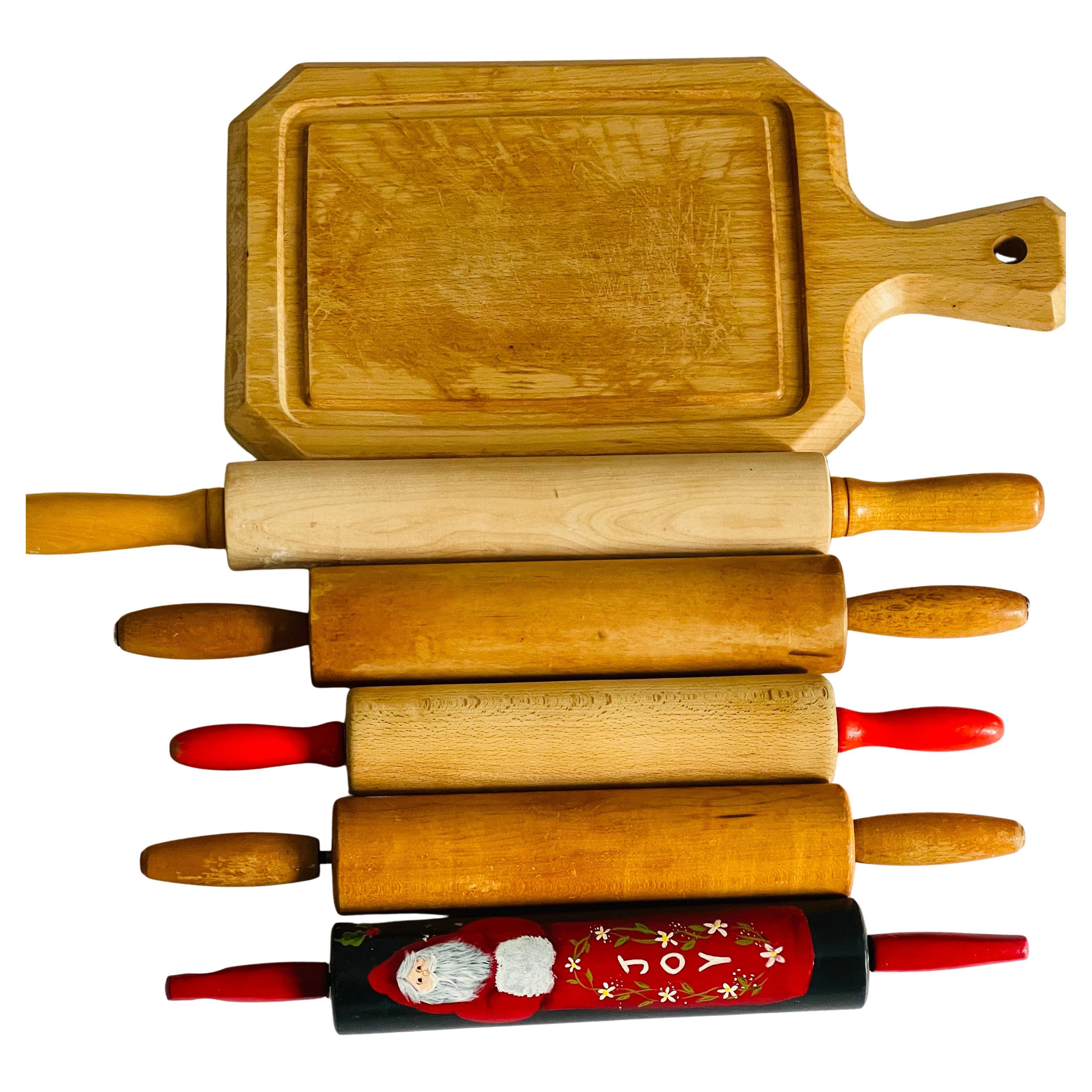 5 S Vintage Rolling Pins Maple Wood Kitchen Accessories with Board For Sale