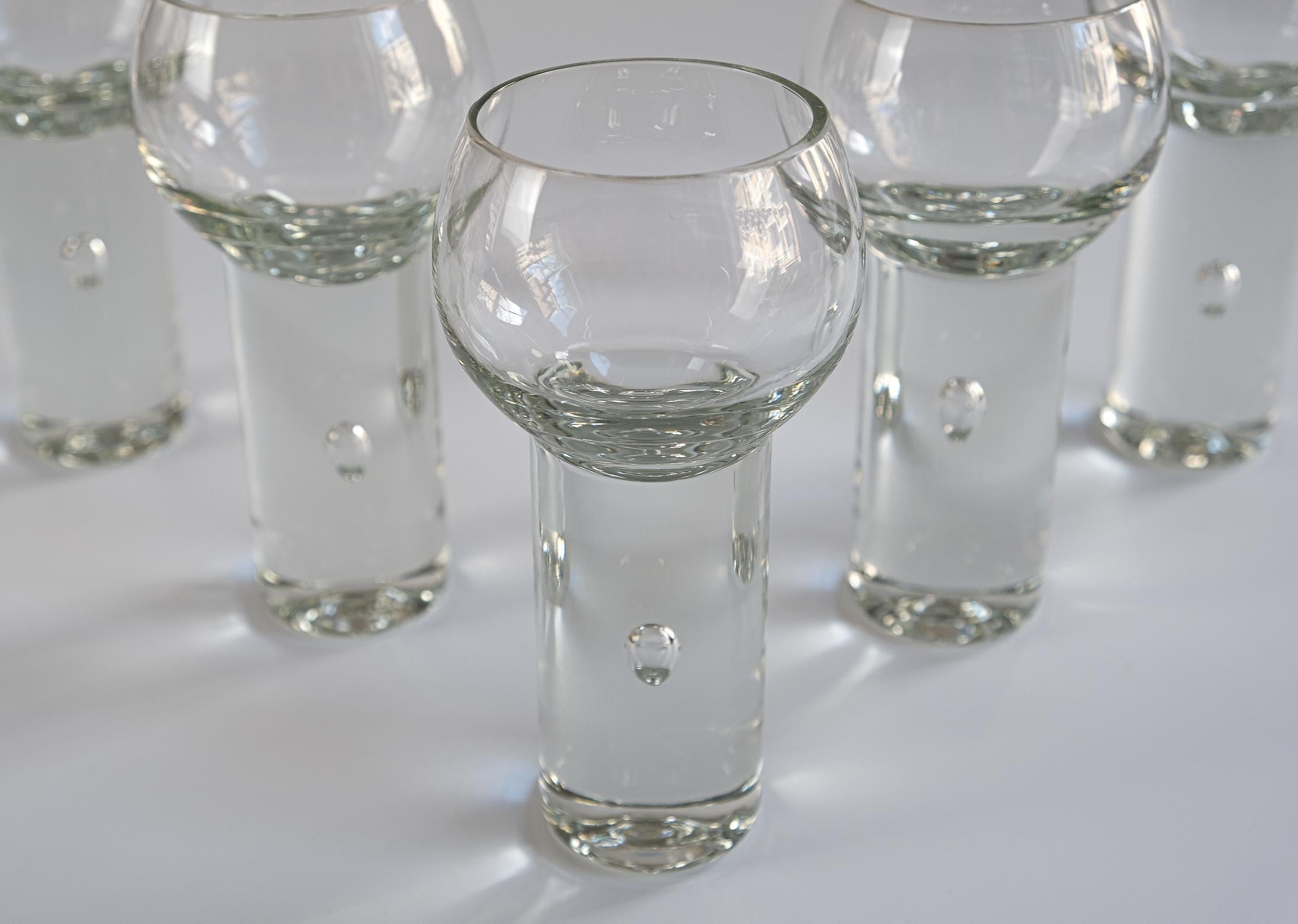 Cristal 5 verres à vin en cristal toscan du milieu du siècle dessinés par Sergio Asti, Italie, C.C. en vente