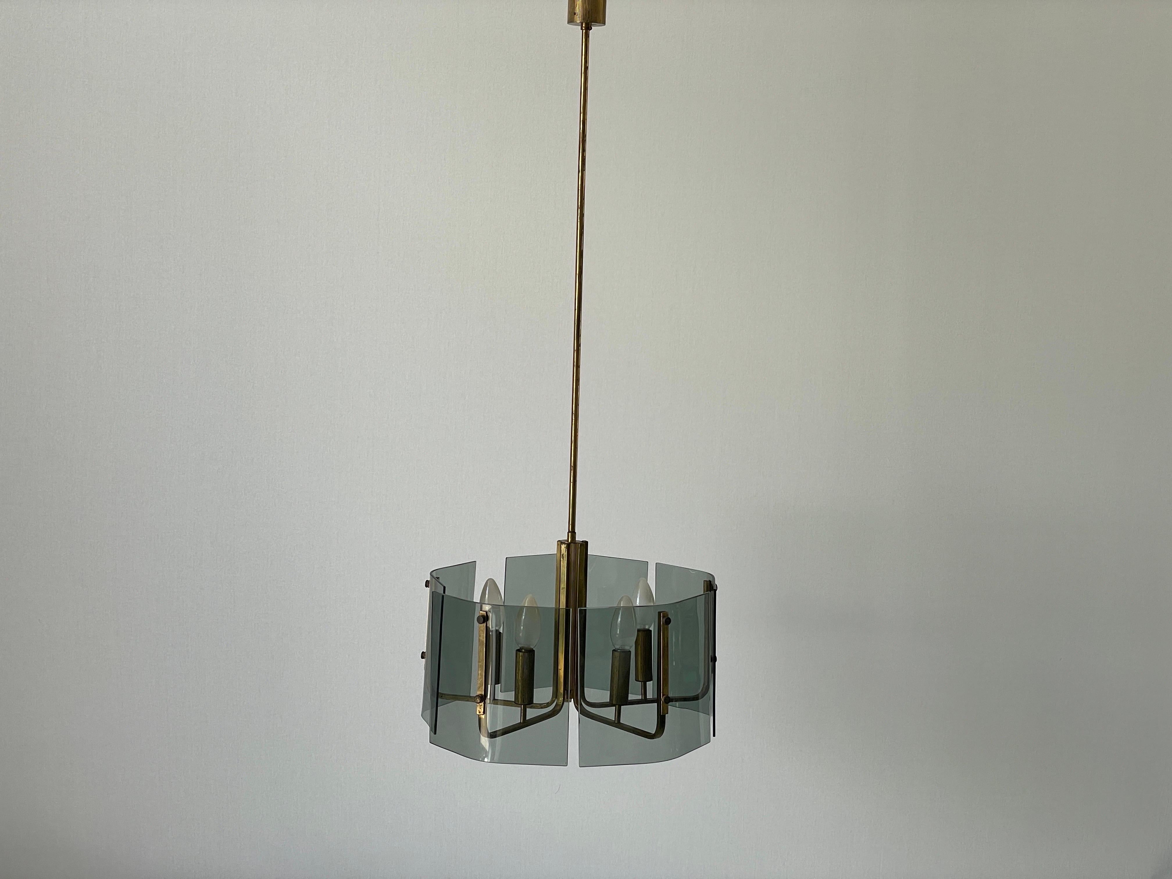 Lámpara de cristal gris de 5 tomas y cuerpo de latón, años 60, Italia Moderno de mediados de siglo en venta