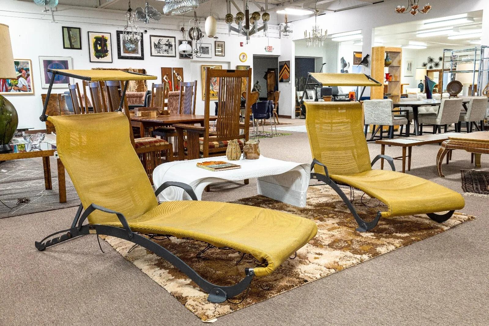5 Stars Italy Patio Adjustable Reclining Sun-friendly Lounge Chairs Mid Century In Good Condition For Sale In Keego Harbor, MI