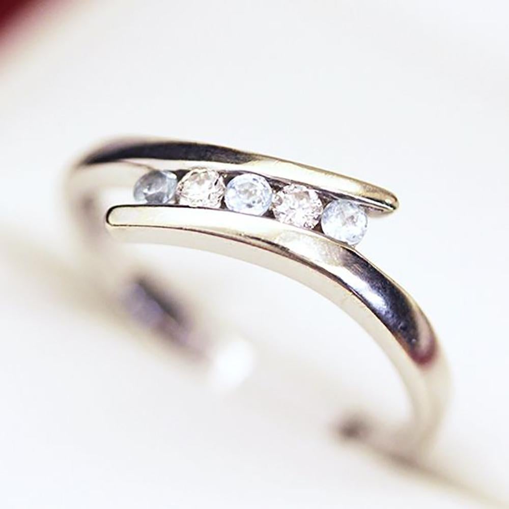 5-Stone Aquamarine & Diamond Ring For Sale 2
