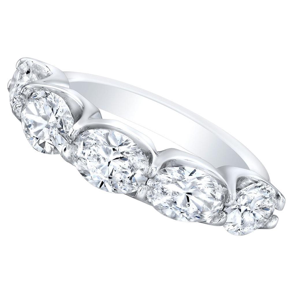 5-Stone Band East-to-West Style with GIA G-H/SI1-SI2 Oval Diamonds. D2.65ct. For Sale