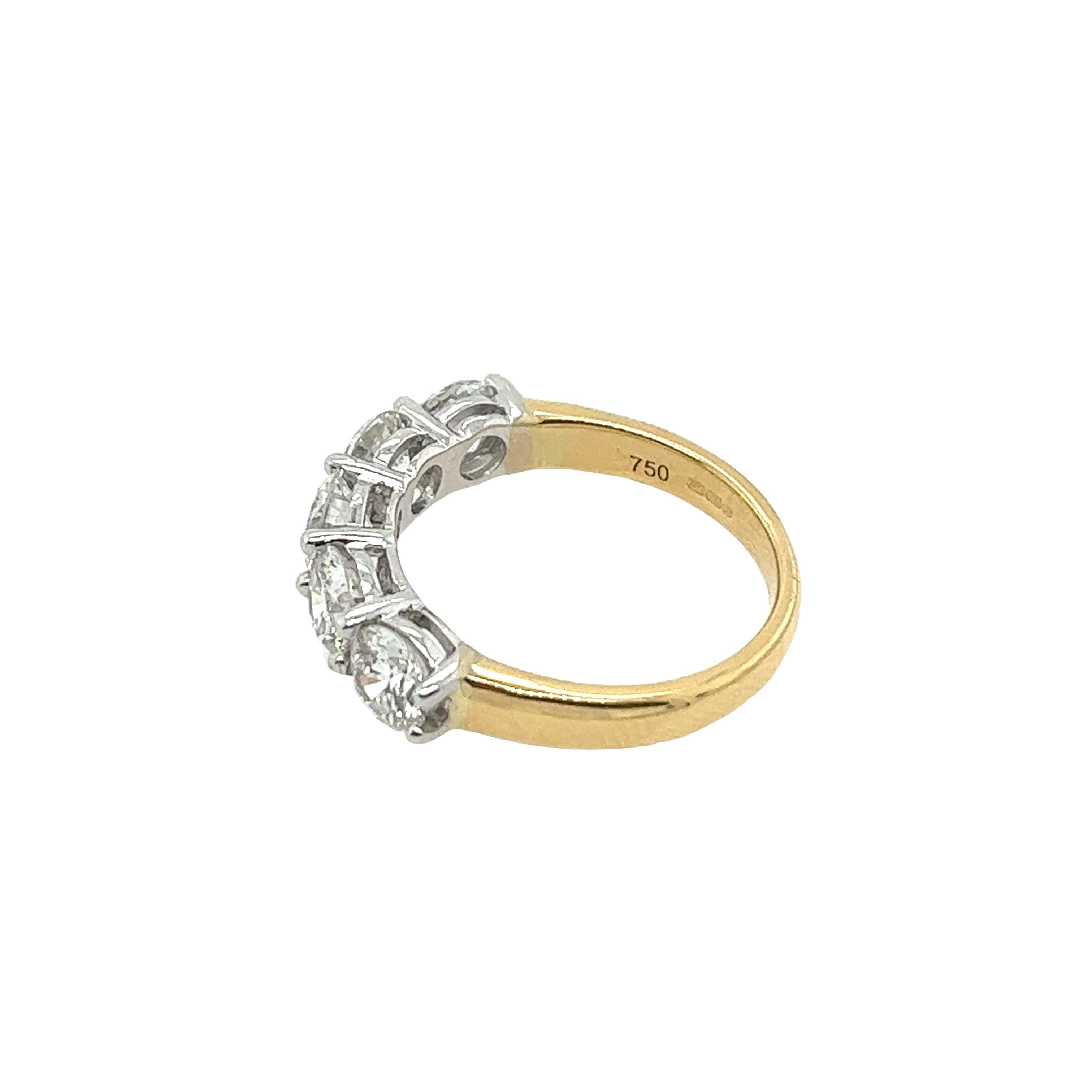 5-Stone Diamond Ring Set With 2.20ct G/VS1 Round Brilliant Diamonds In 18ct Gold In New Condition For Sale In London, GB
