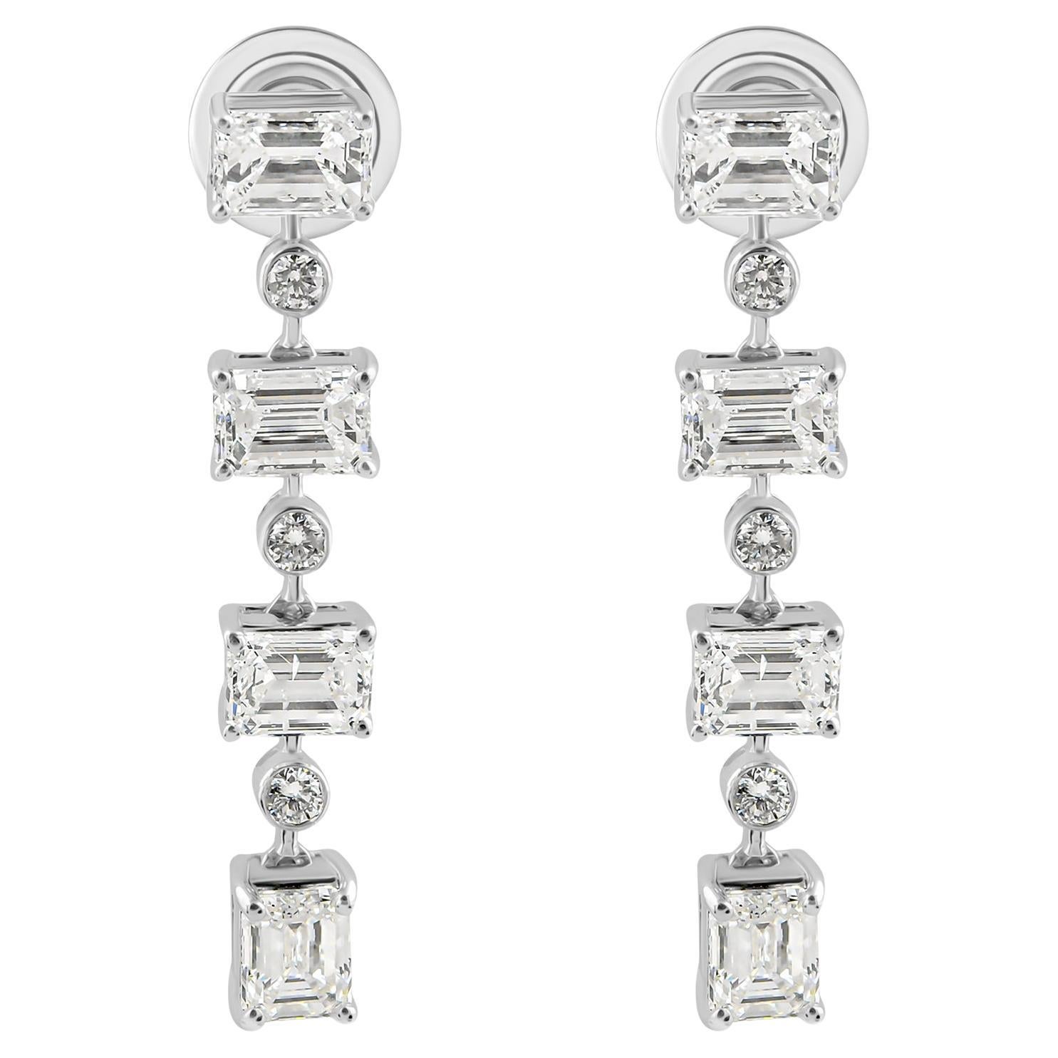 Orecchini a goccia con diamanti naturali a 5 pietre in oro bianco 14K Tutte le tariffe sono pagate in vendita