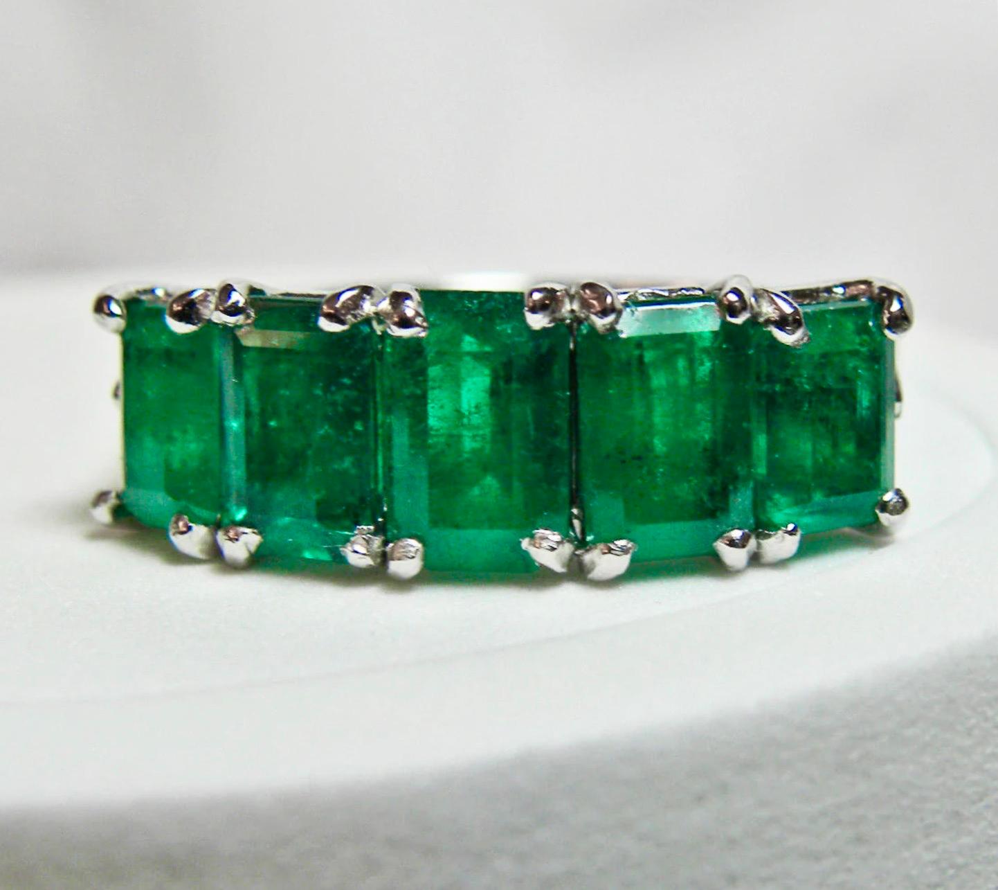 Women's or Men's 5 Stone Platinum Natural AAA+ Color Colombian Emerald Band Ring For Sale