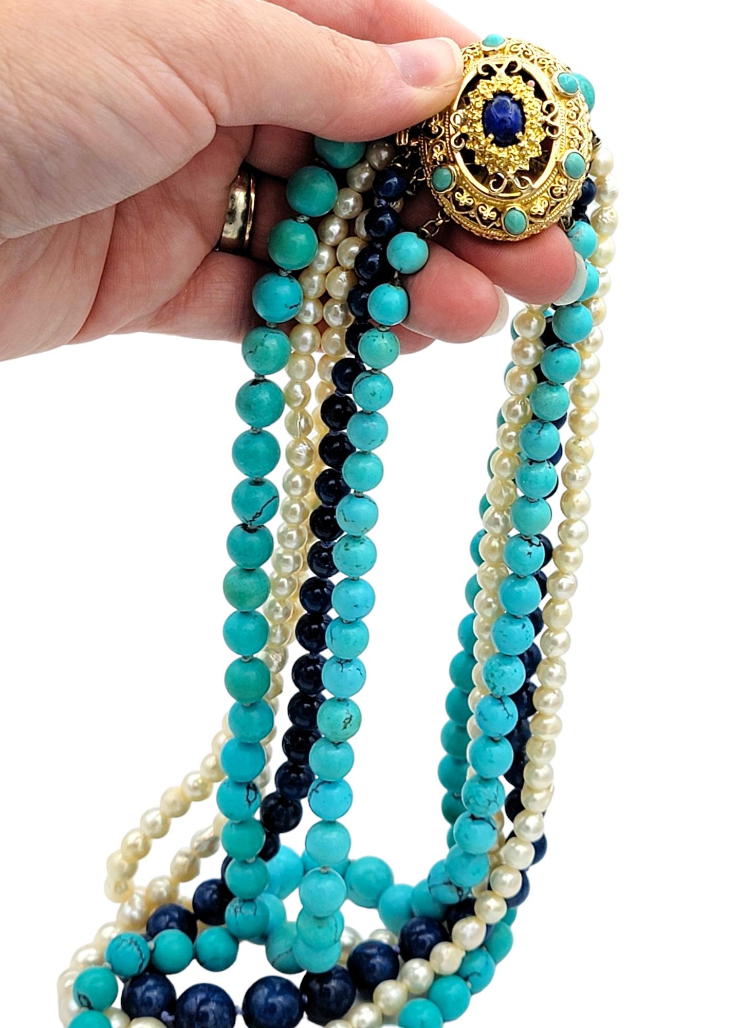 Collar de 5 vueltas de perlas, turquesa, lapislázuli y jaspe de oro de 14 quilates en venta 2