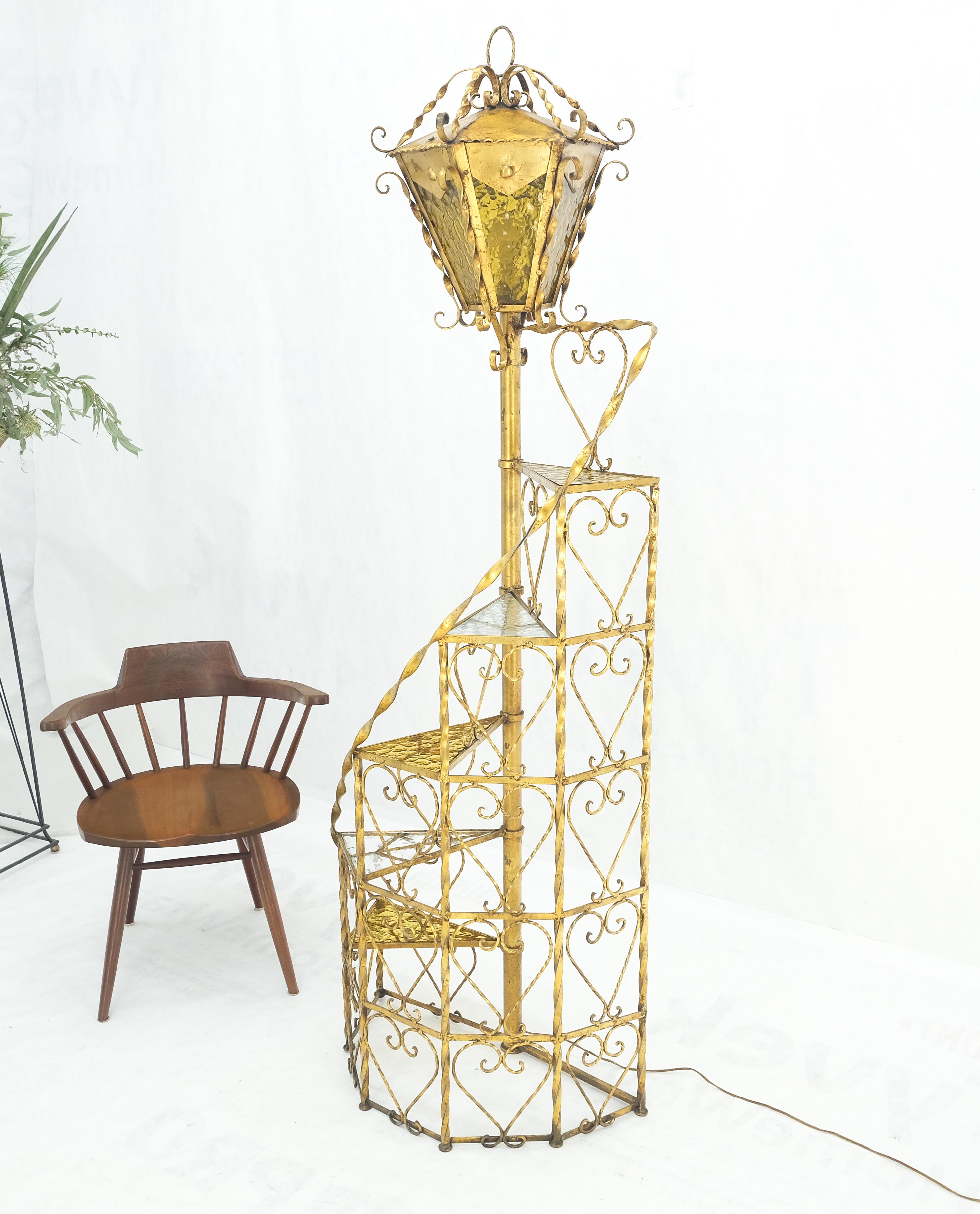 5 tier Gold vergoldet Spiral Plant Stand Floor Lamp Lantern Shade Dekorative MINT! (Hollywood Regency) im Angebot