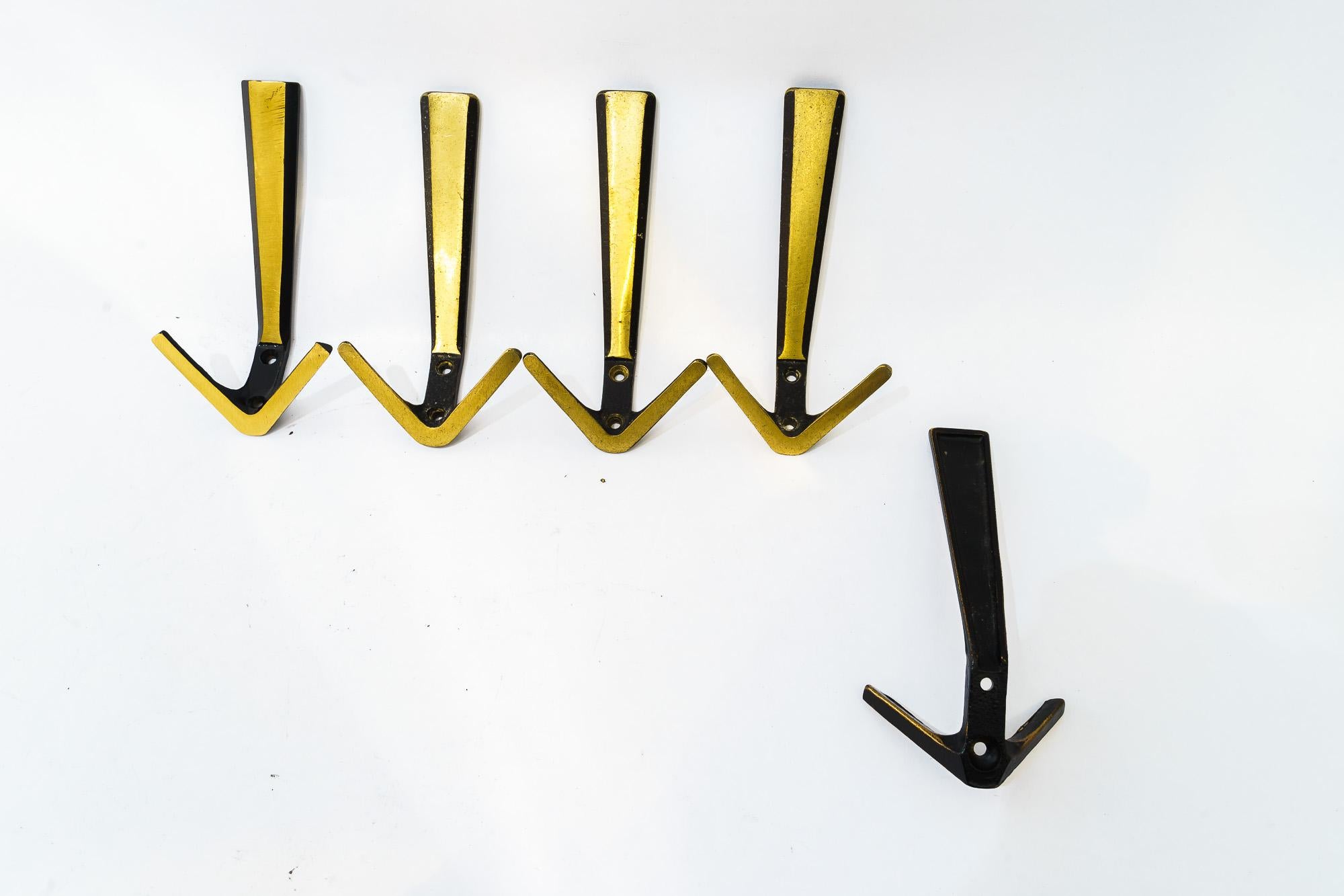 5 Wall Hooks by Herta Baller, around 1950s In Good Condition For Sale In Wien, AT