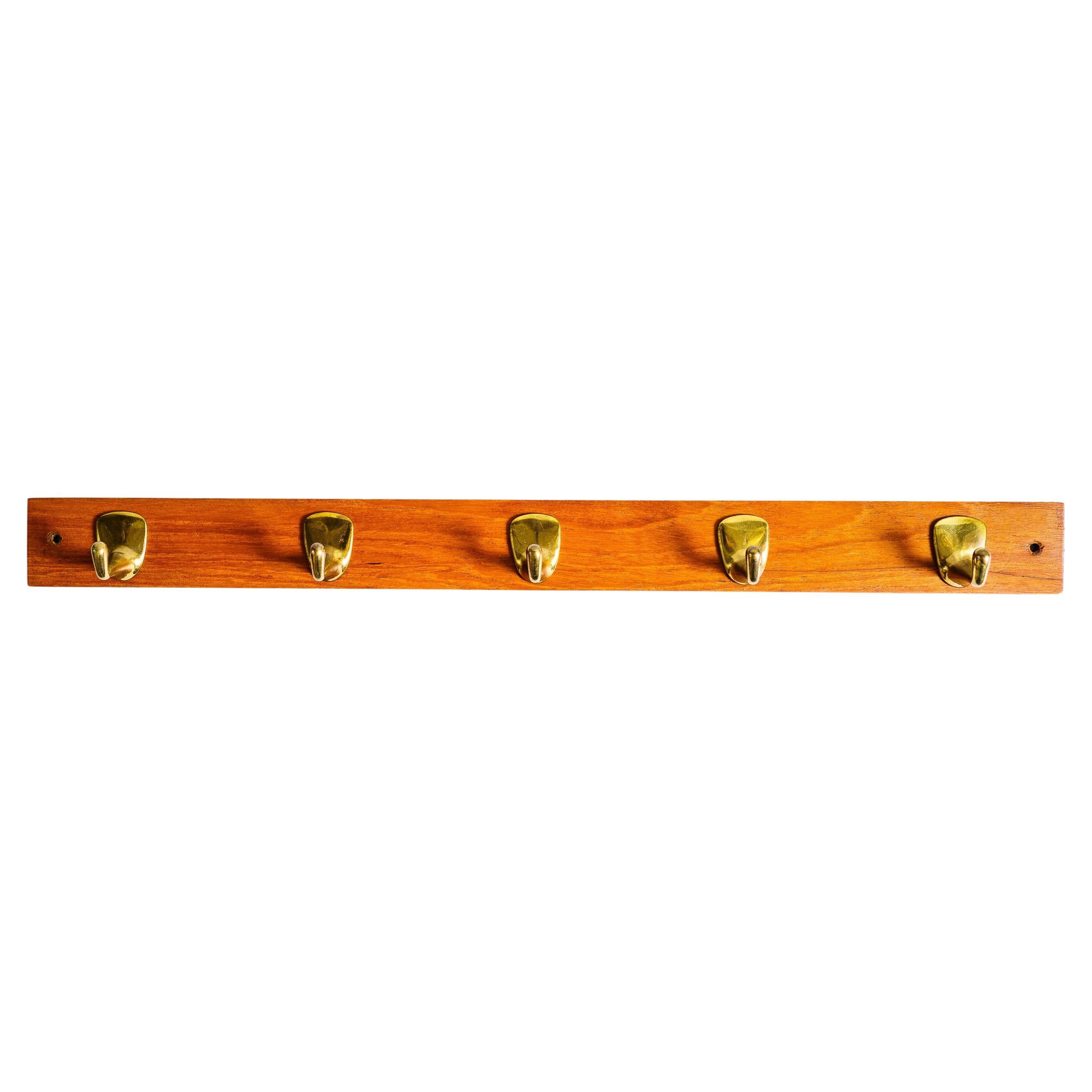 5 Ganchos de pared en madera viena hacia los años 50