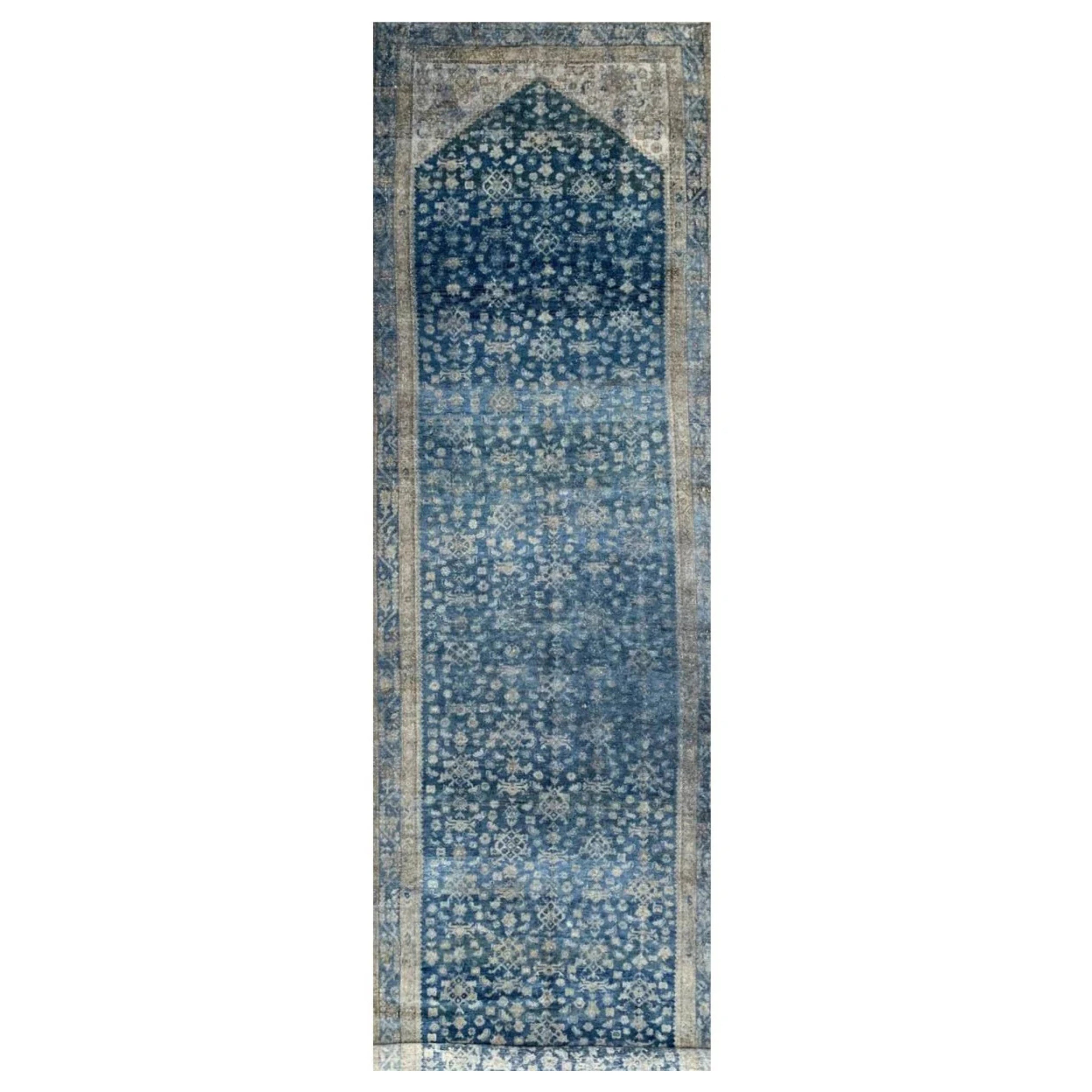 5
 x 19 Hand-Knotted Wool, Vintage Malayer Long Runner Rug For Sale