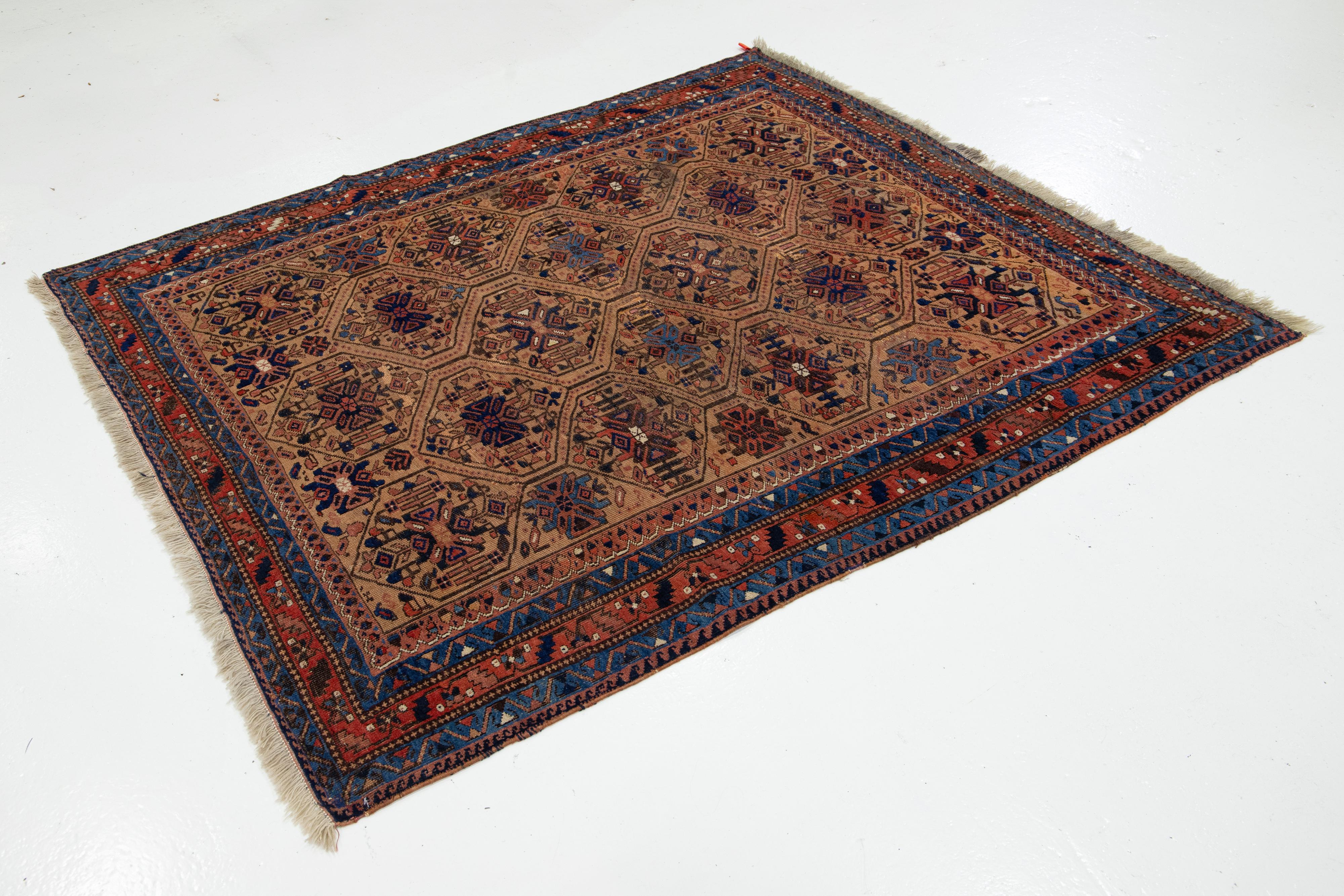 5 x 6 Antiker Malayer Persischer Brauner Wollteppich mit Geometrischem Design im Zustand „Gut“ im Angebot in Norwalk, CT