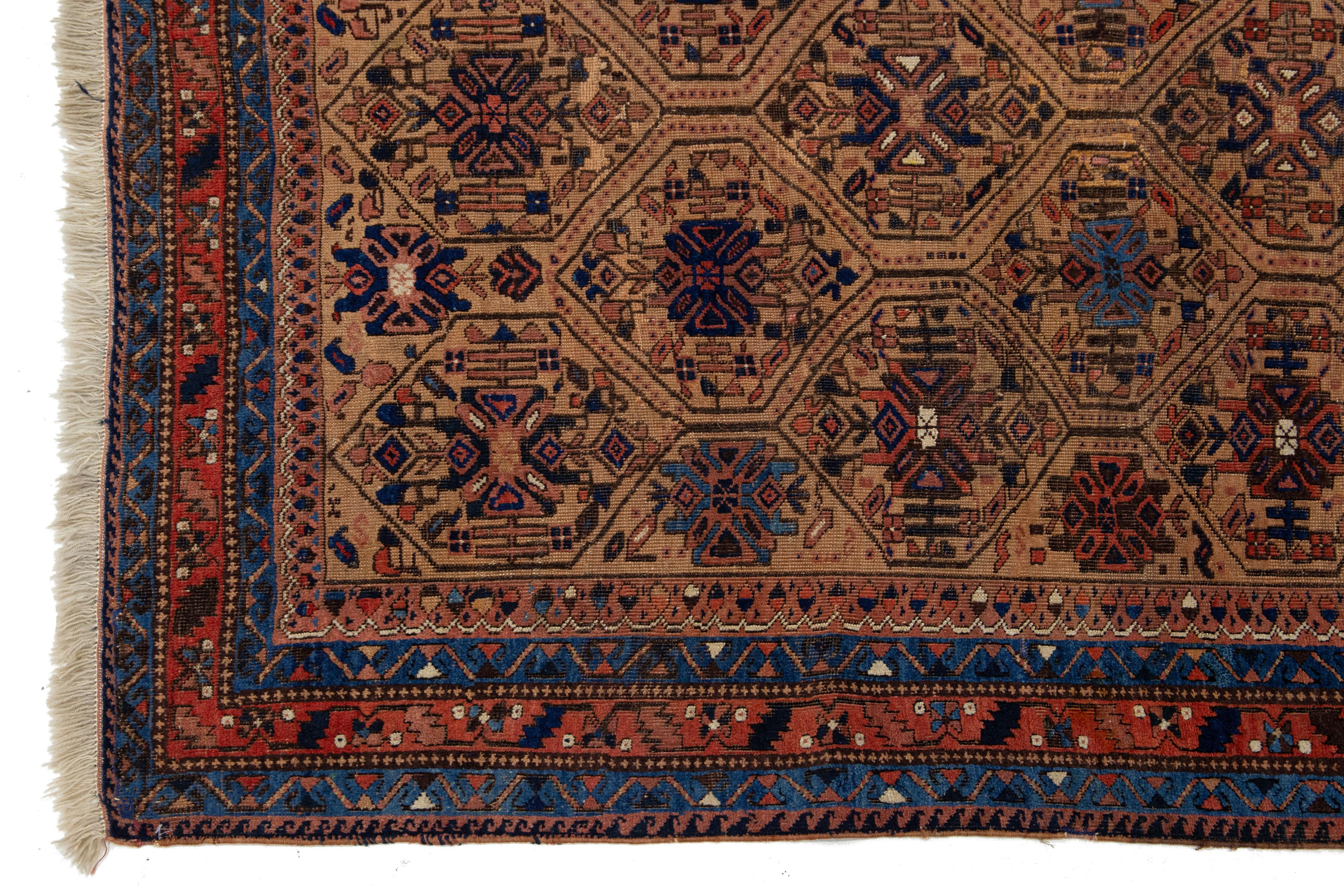 5 x 6 Antiker Malayer Persischer Brauner Wollteppich mit Geometrischem Design im Angebot 1
