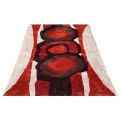 Mid Century Scandinavian Style Rya Area Shag Rug in Abstract Modern Design