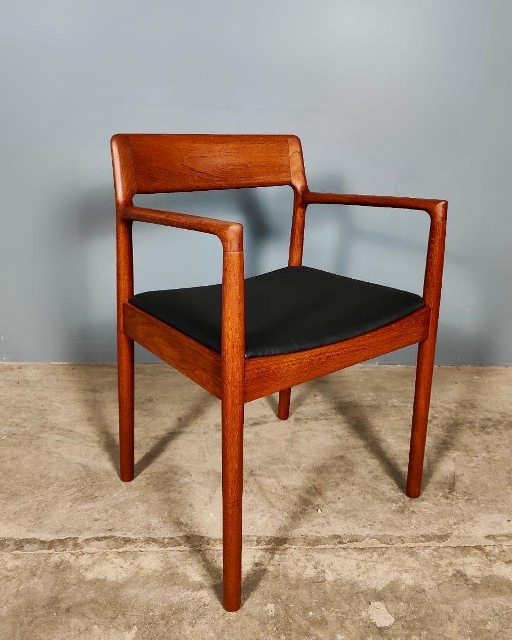 Mid-20th Century 5 x Johannes Nørgaard For Nørgaards Møbelfabrik Teak Dining Chairs Mid Century For Sale