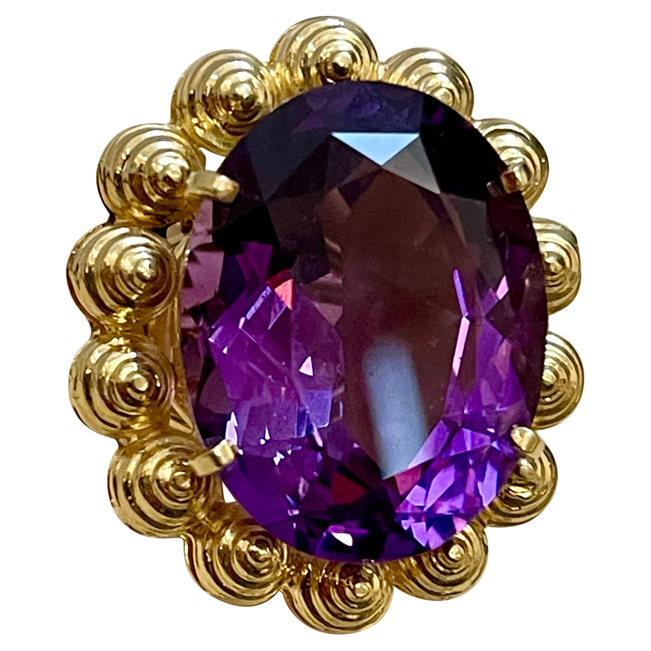50 Carat Amethyst Cocktail Ring in Solid 18 Karat Yellow Gold 29 Grams For Sale