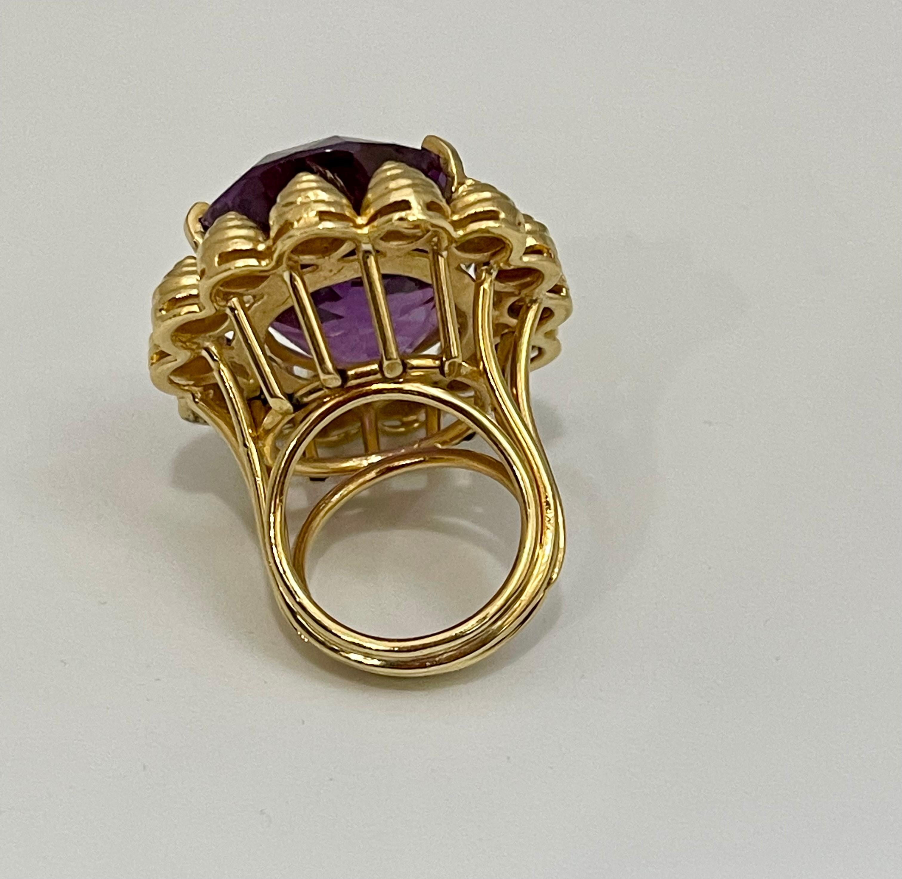 50 Carat Amethyst Cocktail Ring in Solid 18 Karat Yellow Gold 29 Grams For Sale 7