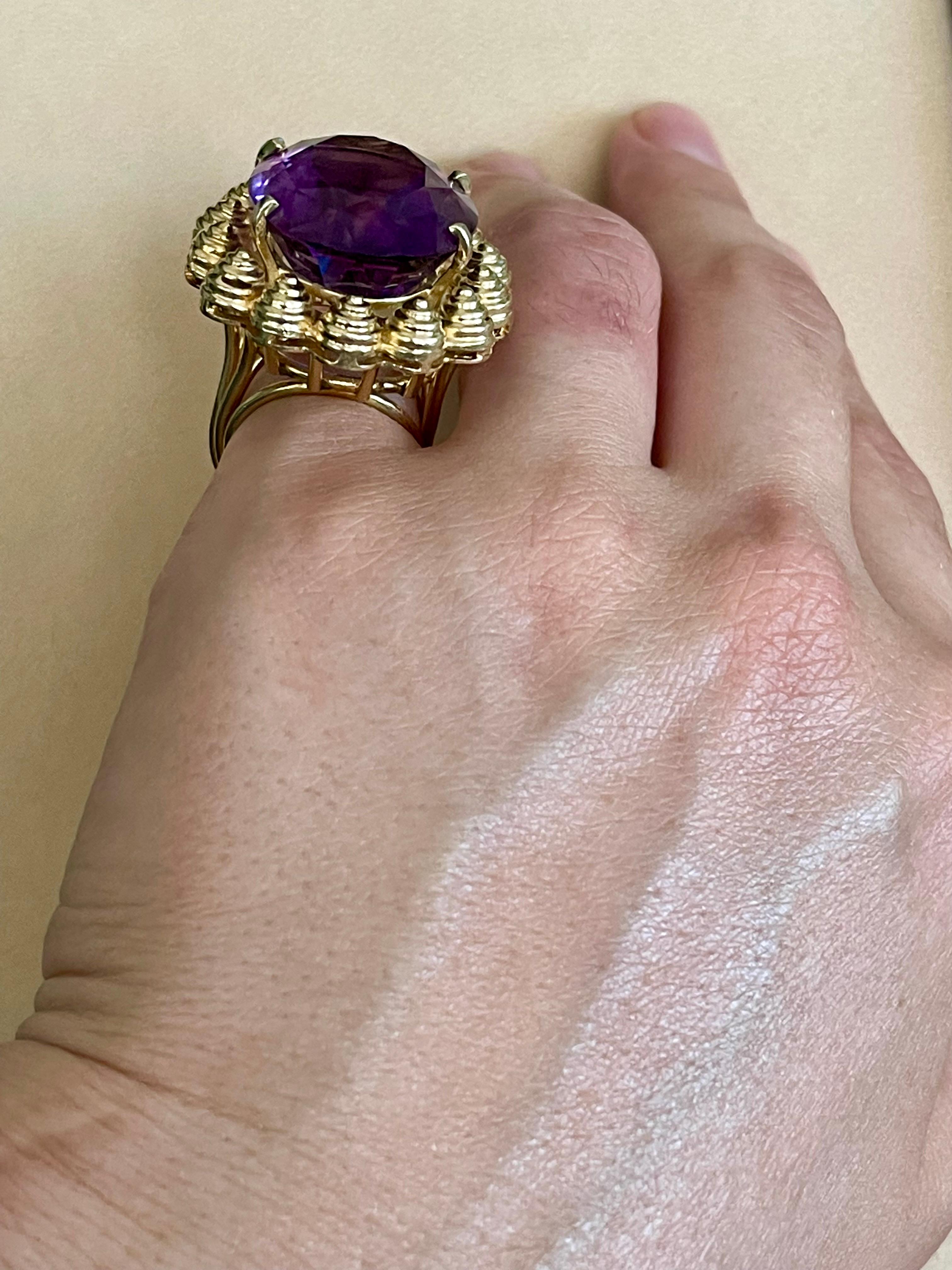 50 Carat Amethyst Cocktail Ring in Solid 18 Karat Yellow Gold 29 Grams For Sale 10
