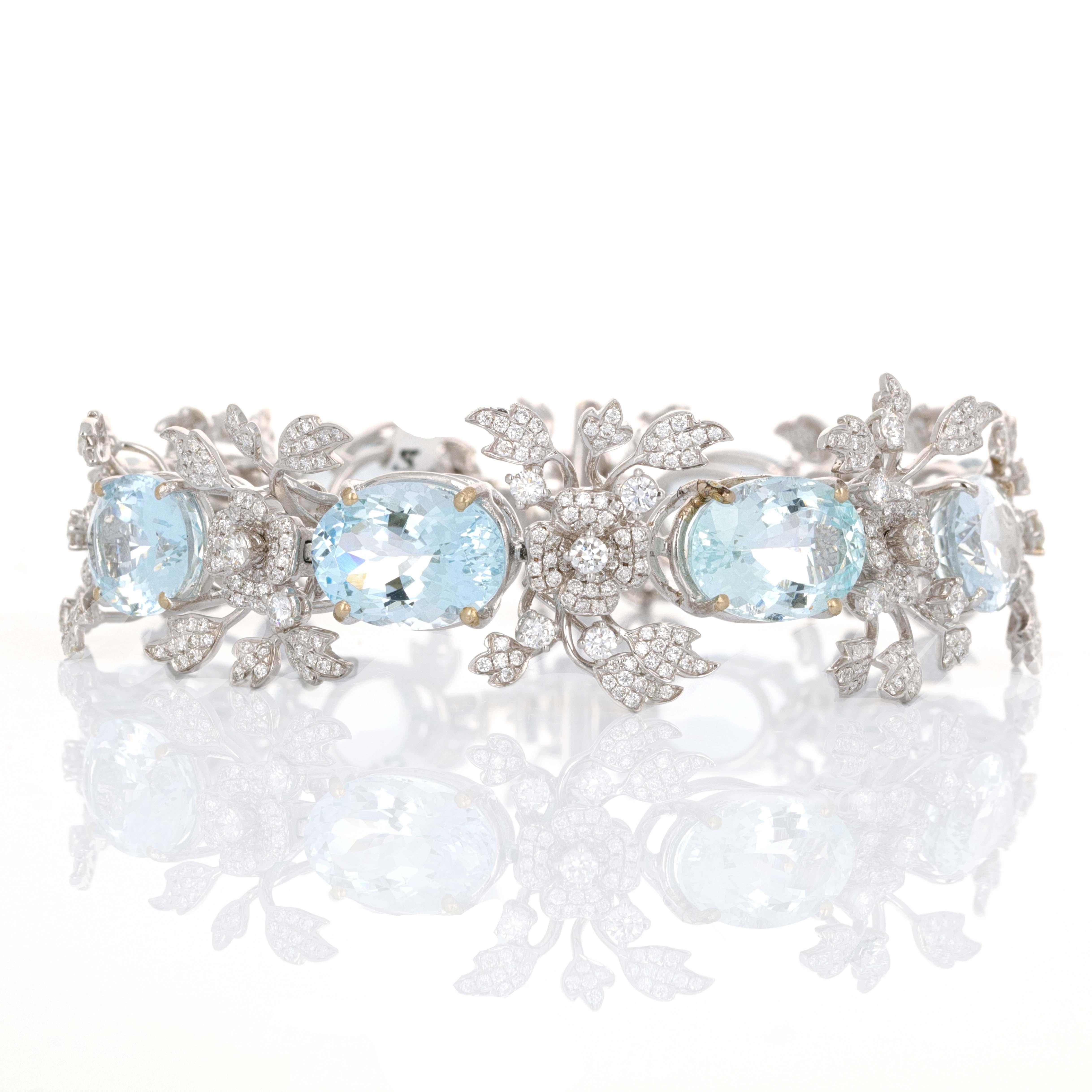 Oval Cut 50 Carat Aquamarine and Diamond Bracelet For Sale