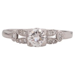 Anello di fidanzamento in platino con diamante Art Deco da .50 carati