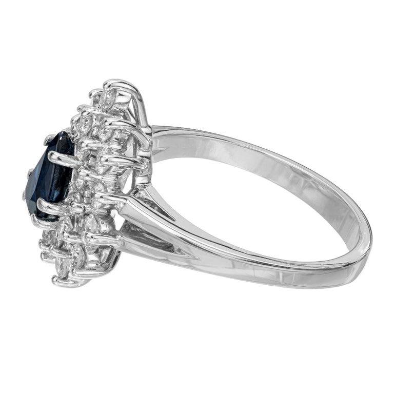 .50 Carat Blue Sapphire Diamond White Gold Halo Ring In Good Condition For Sale In Stamford, CT