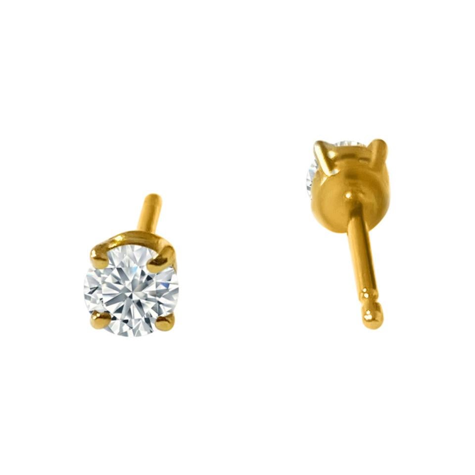 50 Carat Diamond Stud Earrings in 14k Yellow Gold In Excellent Condition For Sale In Miami, FL