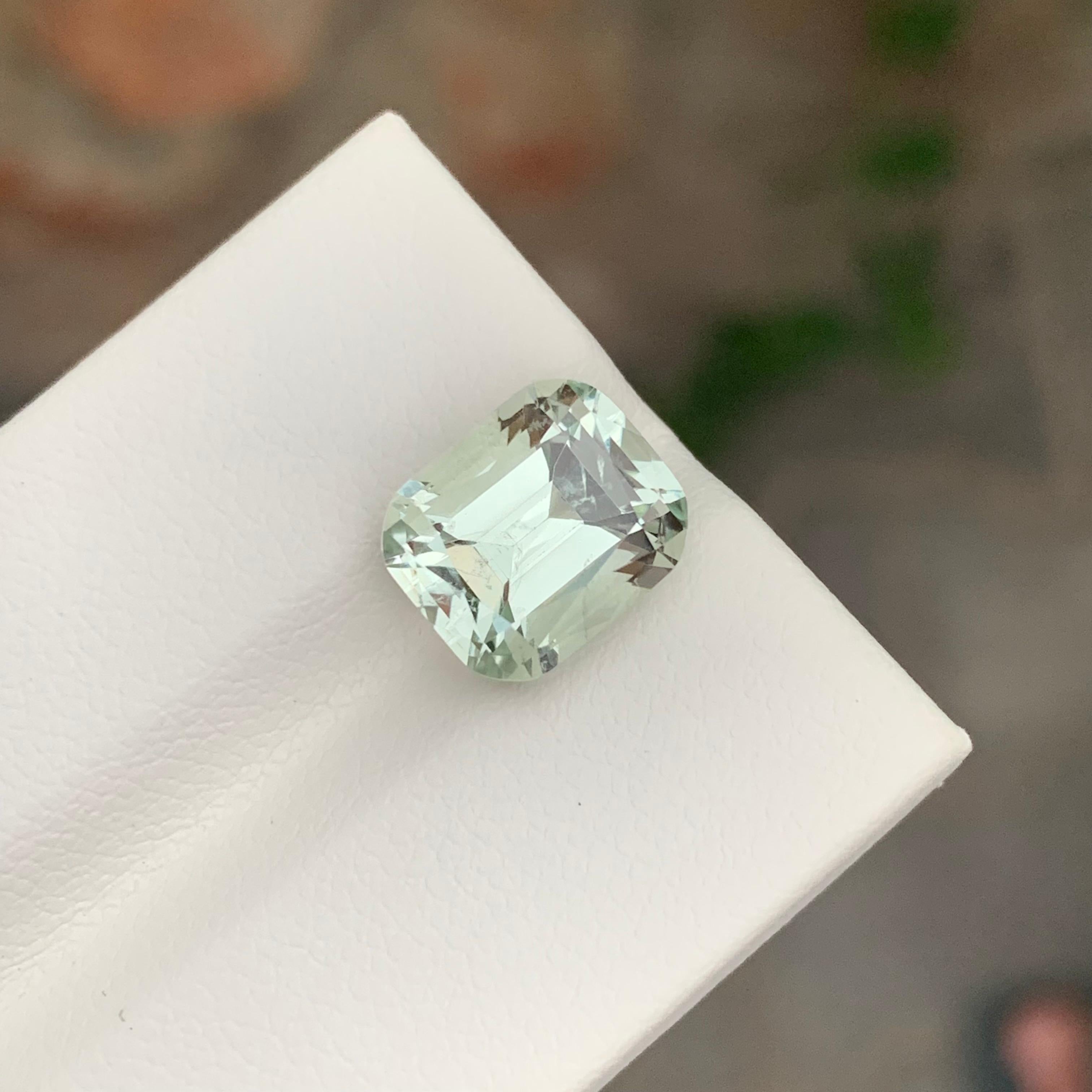 Améthyste verte en vrac

Poids : 5.0 carats
Dimension : 10,5 x 8,8 x 7,8 mm
Couleur : Vert clair
Origine : Brésil
Traitement : Non
Certificat : Sur demande
Forme : Coussin 

L'améthyste, une variété étonnante de quartz connue pour sa teinte violette