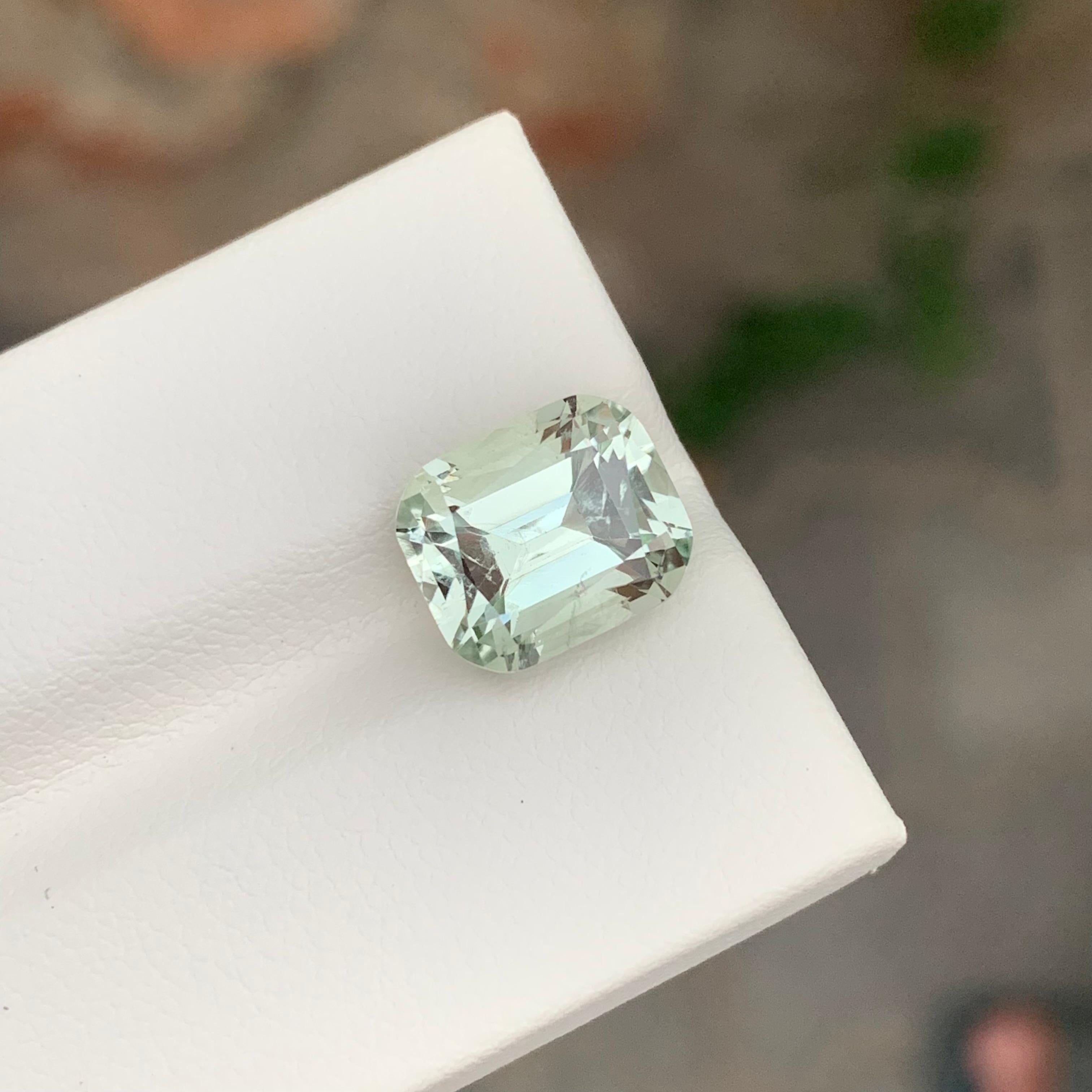 Arts and Crafts 5.0 Carat Natural Loose Green Amethyst / Prasiolite Cushion Shape Gemstone (Améthyste verte / Prasiolite en forme de coussin) en vente