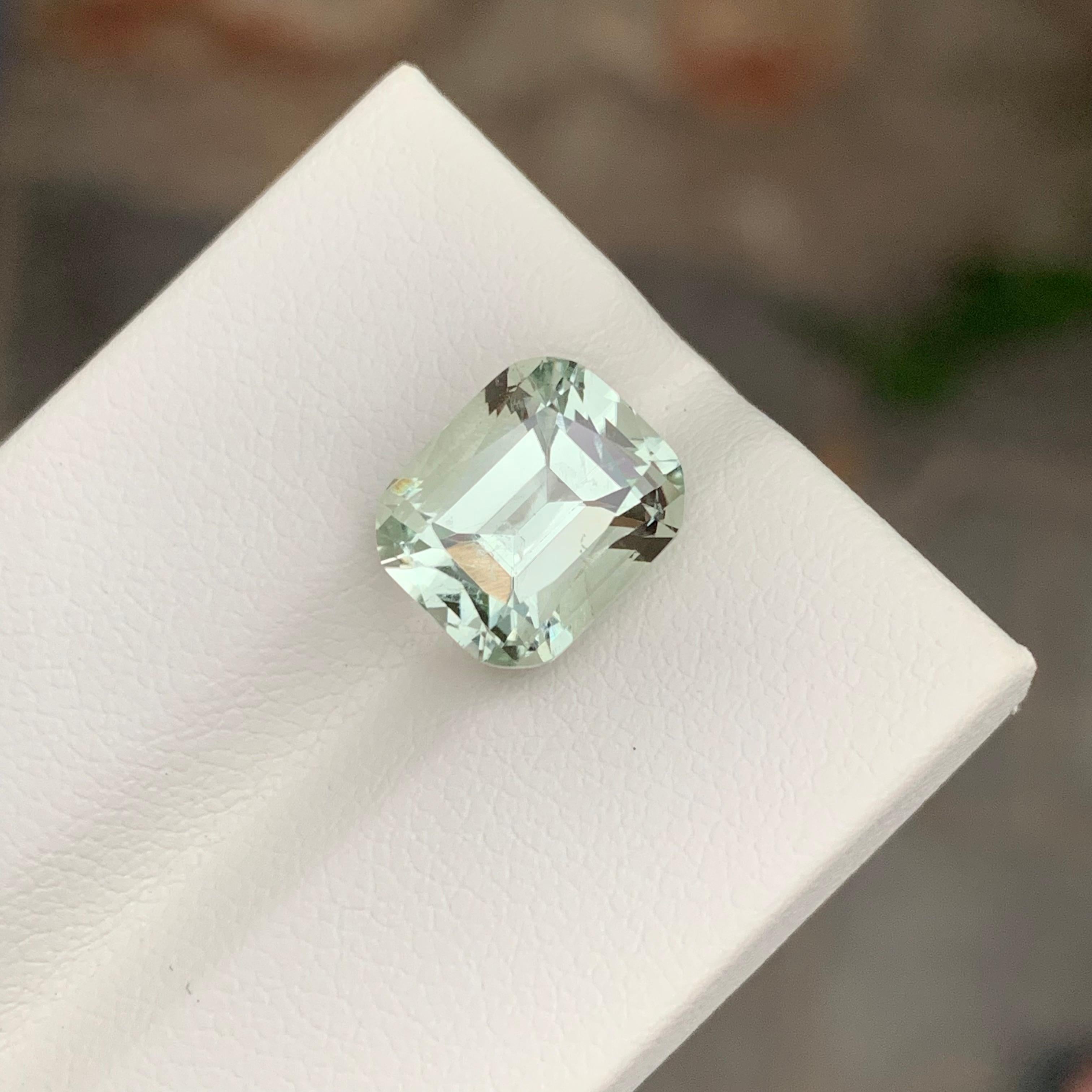 5.0 Carat Natural Loose Green Amethyst / Prasiolite Cushion Shape Gemstone (Améthyste verte / Prasiolite en forme de coussin) Unisexe en vente