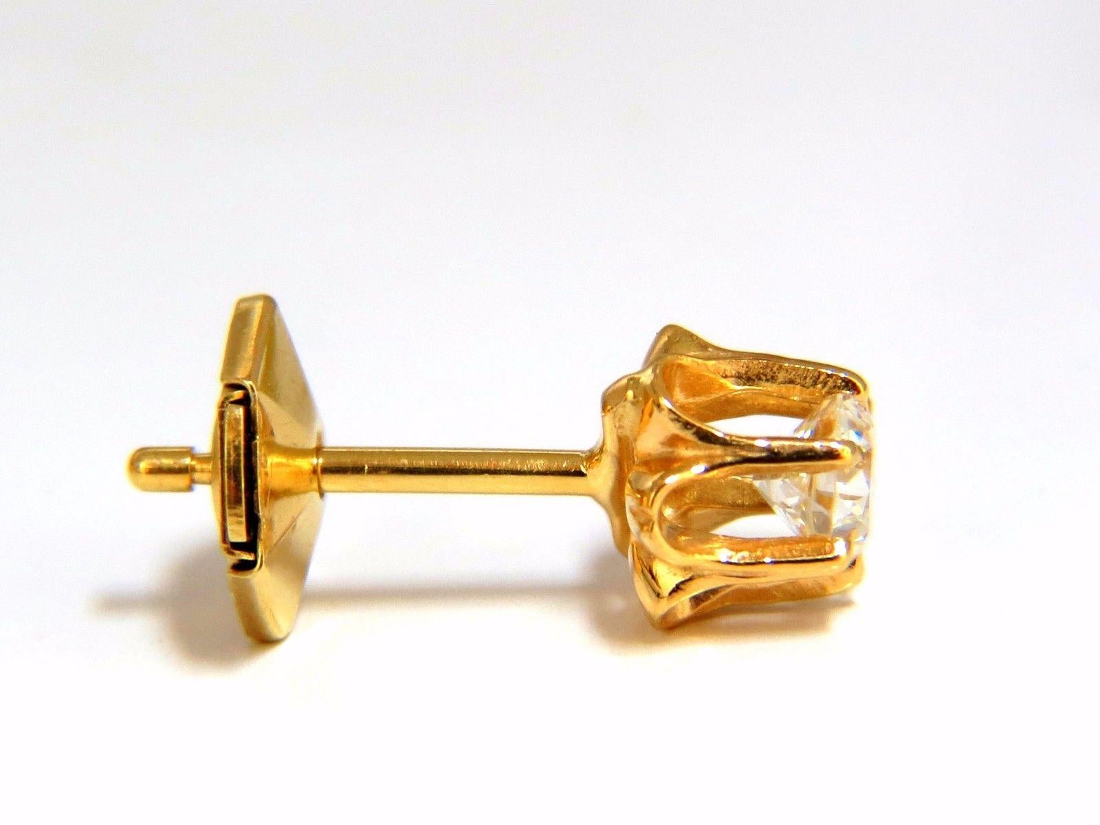 Viktorianisches Gestüt

.50ct. Runde, einfach geschliffene Diamant-Ohrringe 

H-Farbe

Vs-2 Klarheit.

4 mm breit

1.7 Gramm.

Natürlich, ohne Zusätze.