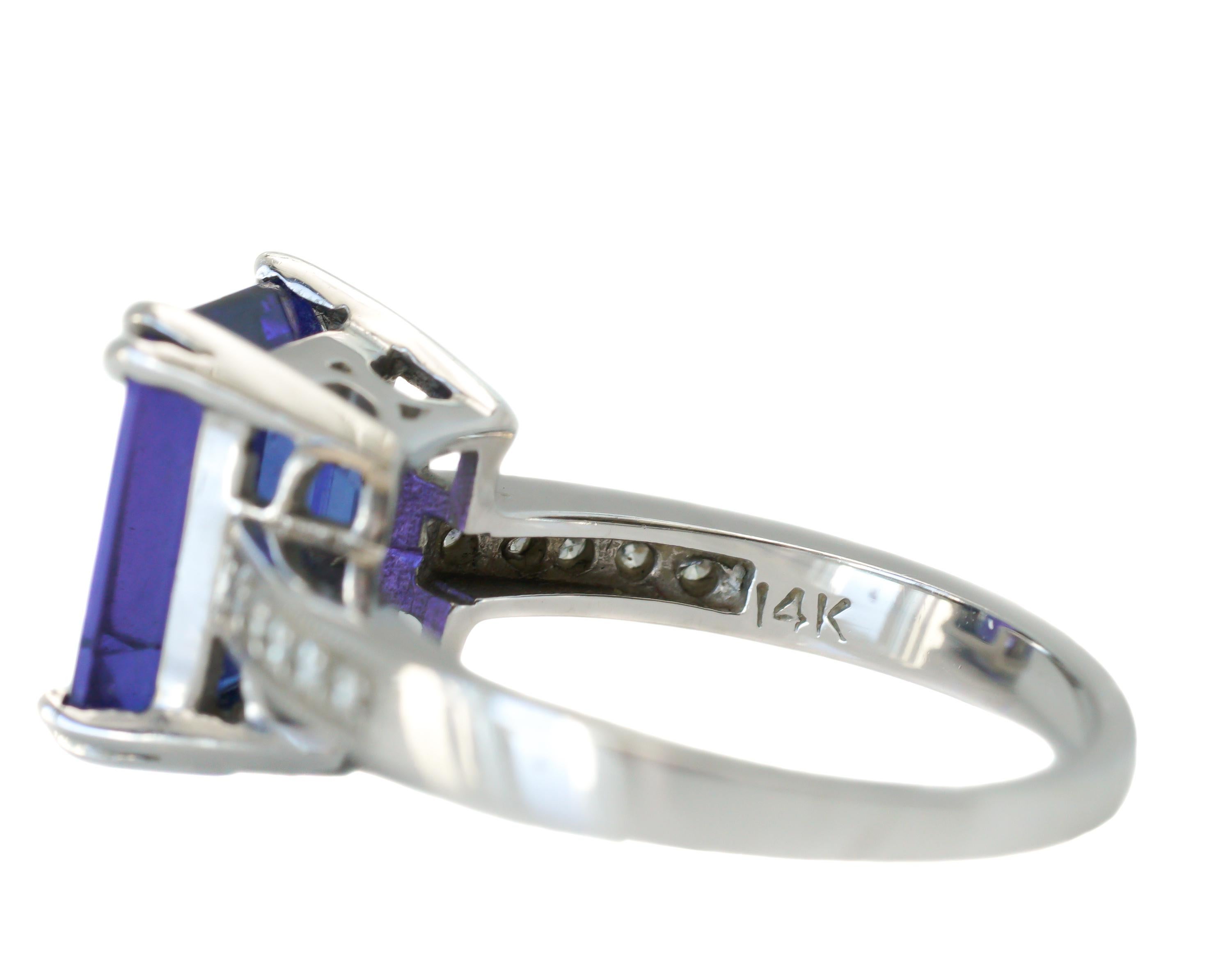 5.0 Carat Tanzanite and Diamond 14 Karat White Gold Ring For Sale 2